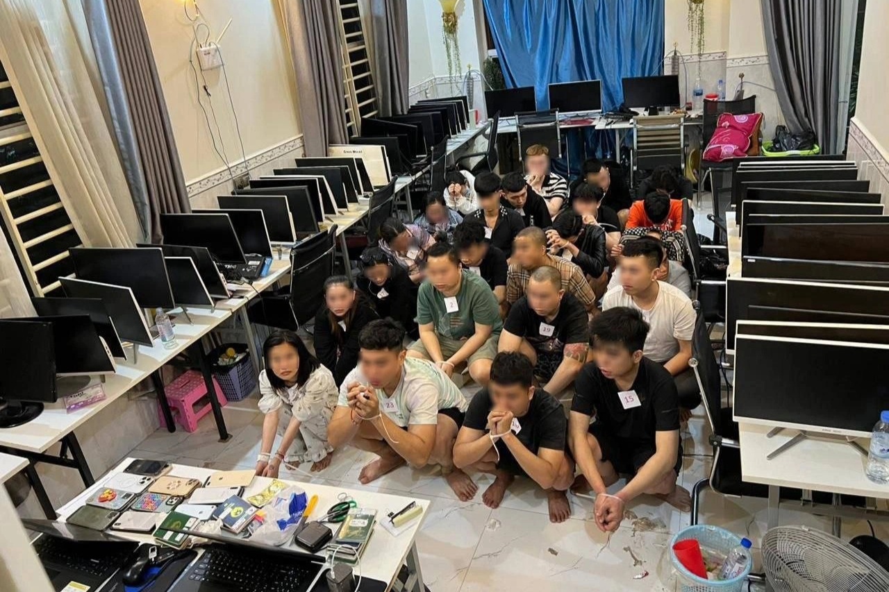 Campuchia phá loạt đường dây lừa đảo trực tuyến, bắt hơn 3.400 nghi phạm