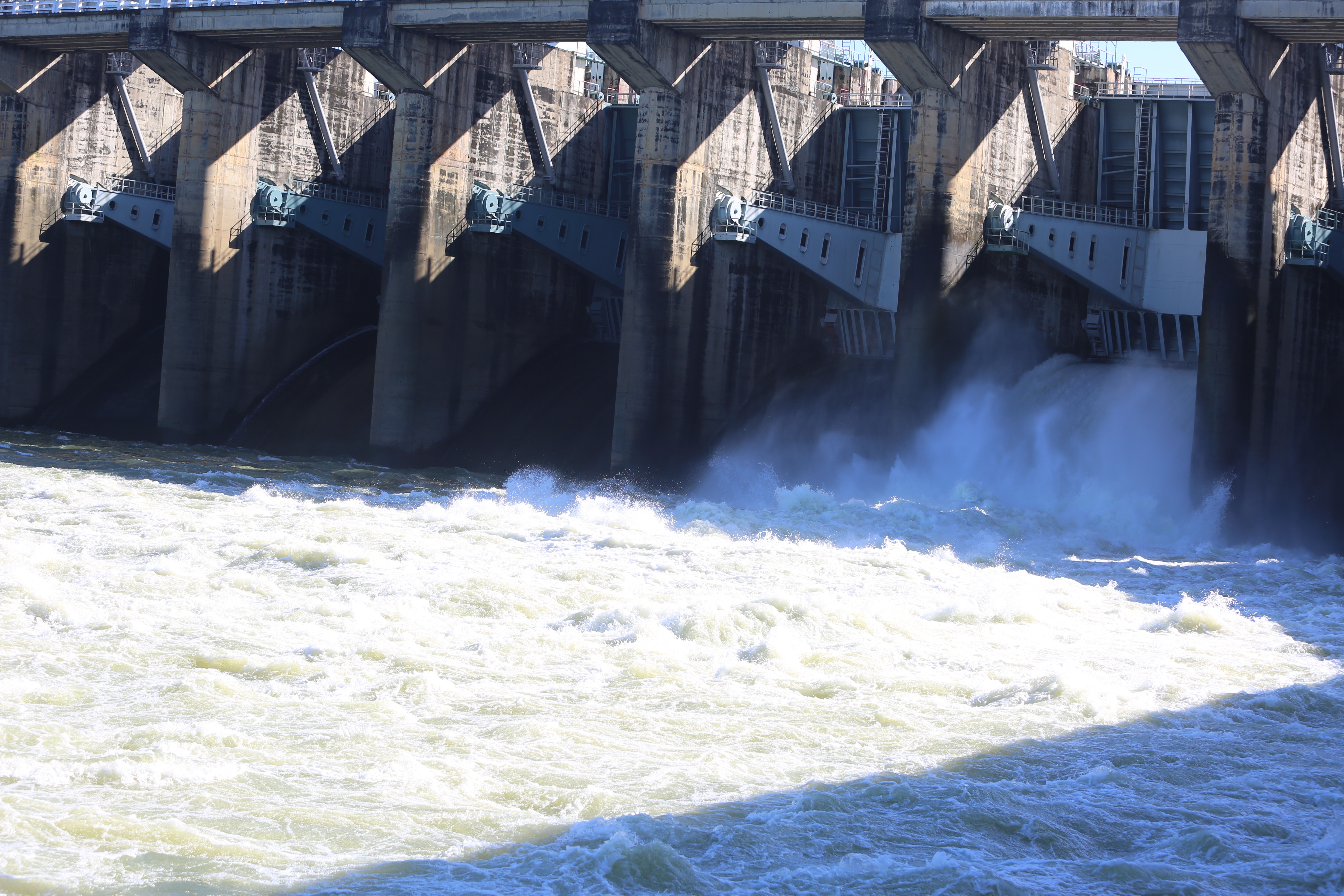 Hồ Trị An tăng xả lũ gấp 3, cảnh báo nguy cơ ảnh hưởng hạ du TPHCM