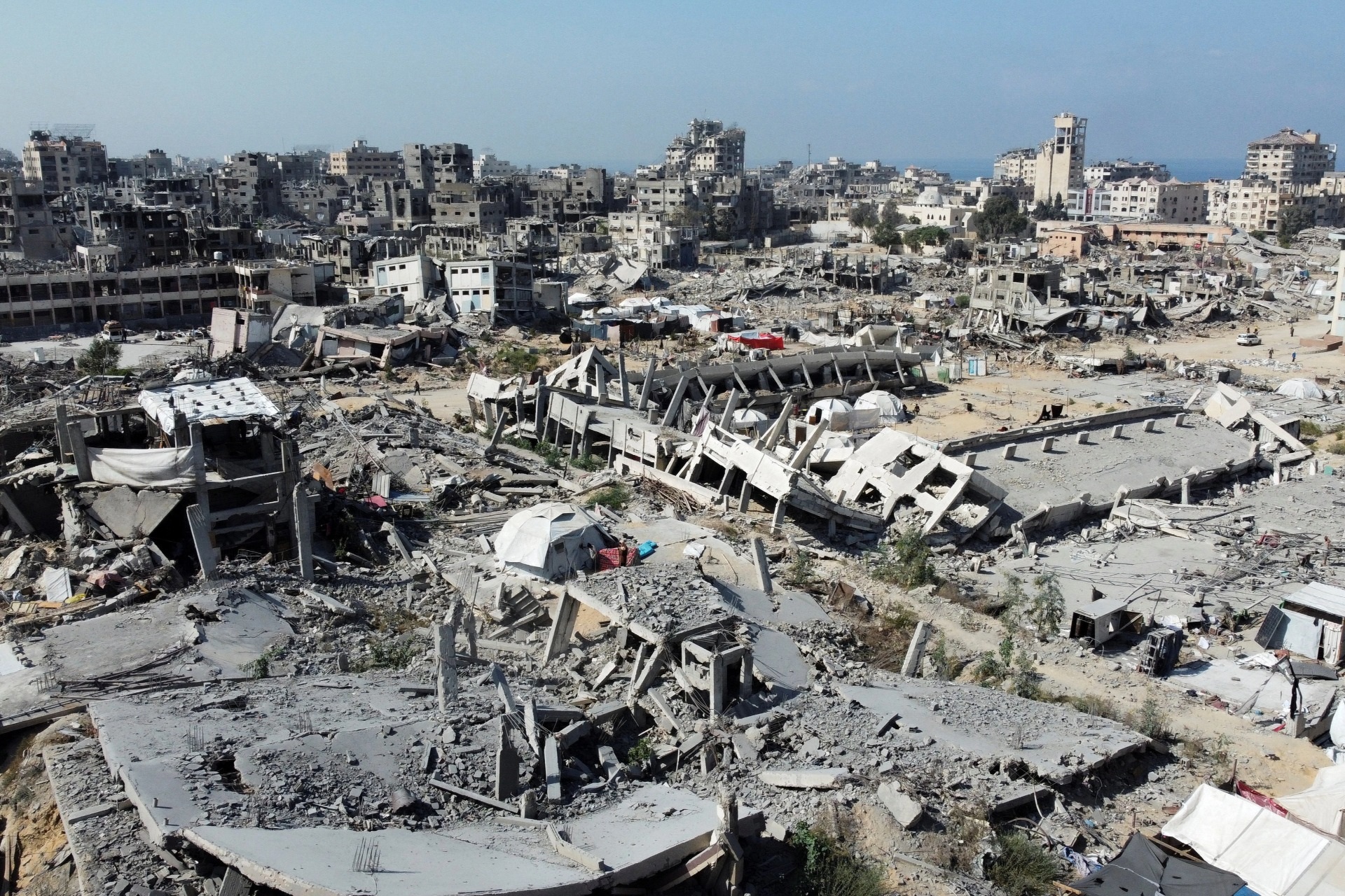 Israel không kích lớn sau lệnh ngừng bắn, Gaza “nóng” trở lại