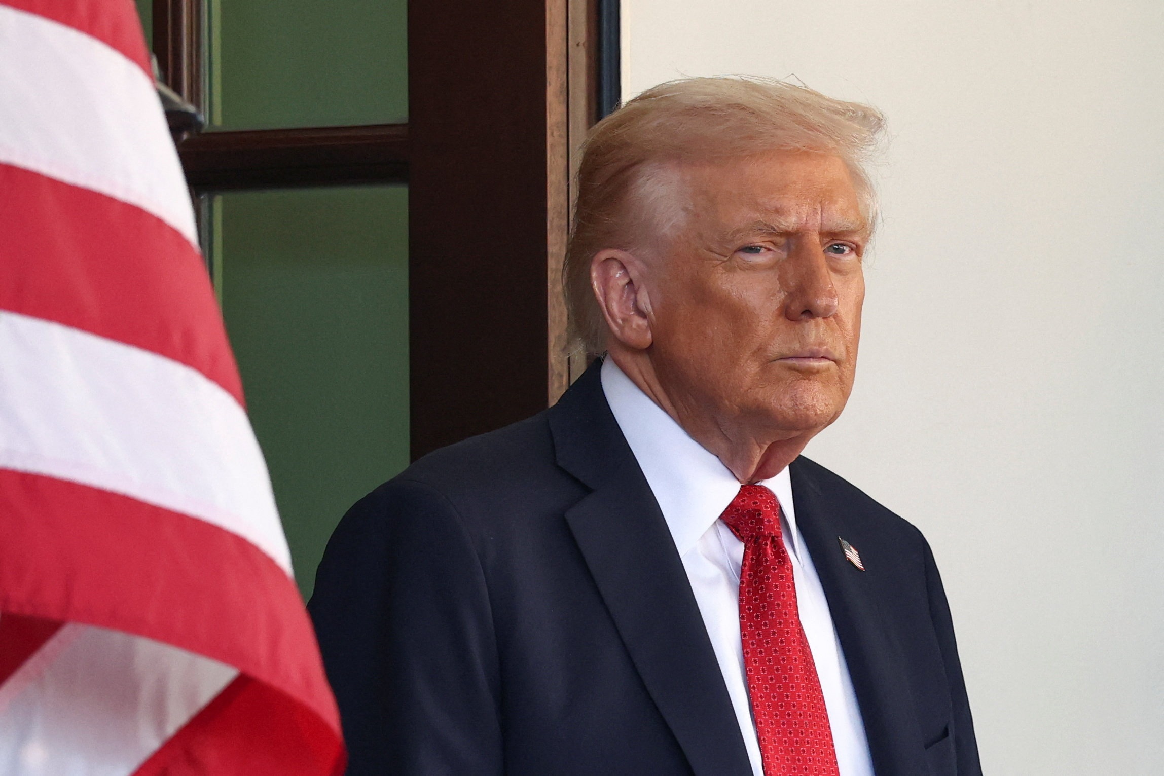 Tổng thống Trump lý giải cảnh báo phong tỏa không phận Venezuela