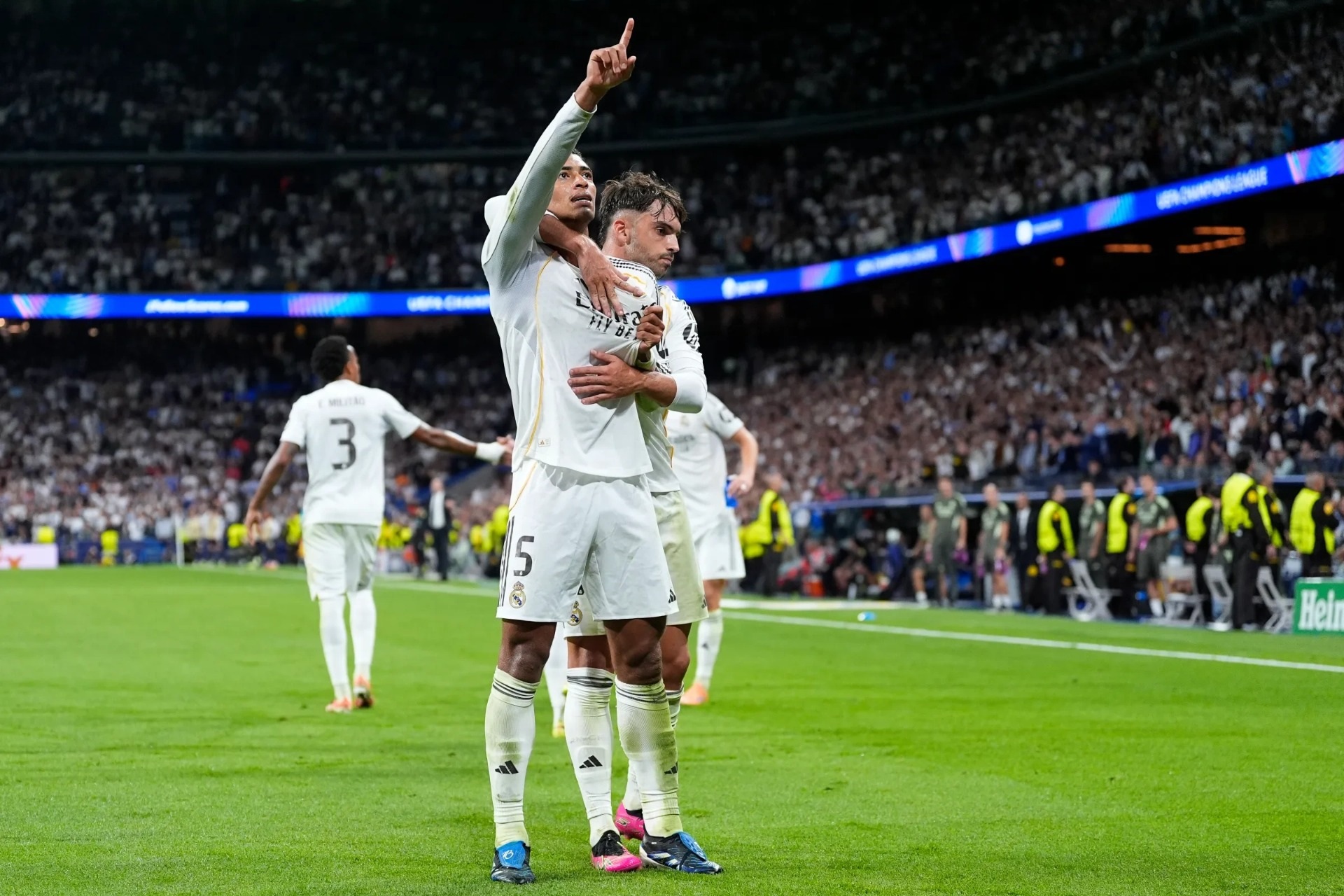 Bellingham ghi bàn, Real Madrid nhọc nhằn đánh bại Juventus