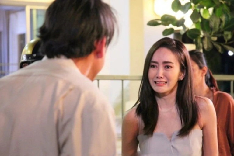 Bắt gặp chồng ngoại tình, tôi không đau đớn bằng phát hiện điều này