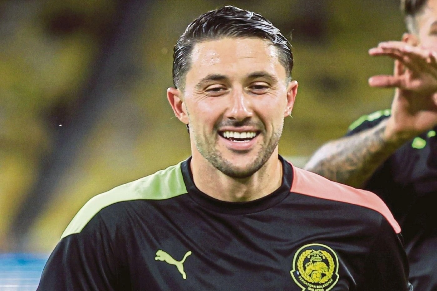 Bị treo giò 12 tháng, cầu thủ gốc Argentina vẫn muốn khoác áo Malaysia