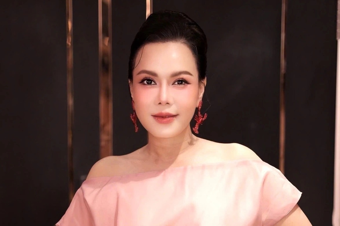 Nghệ sĩ Việt Hương nói gì khi bị đồn qua đời?