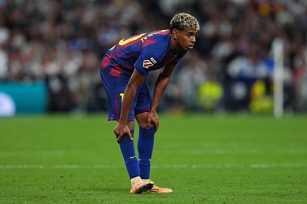 Lamine Yamal dính chấn thương không thể chữa khỏi