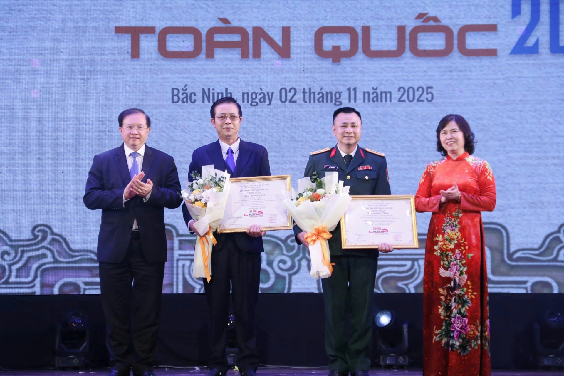 NSND Tự Long giành Huy chương vàng tại Liên hoan Chèo toàn quốc 2025