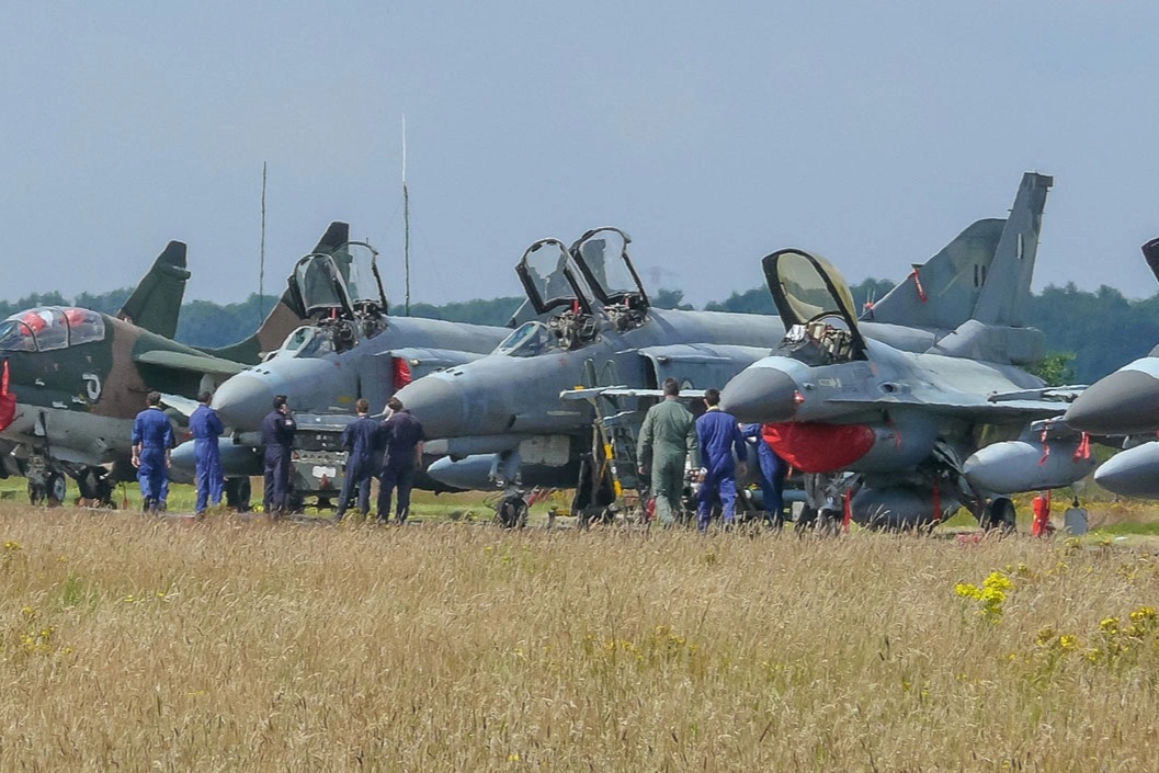 Loạt UAV bí ẩn bay trên căn cứ răn đe hạt nhân của NATO tại Bỉ