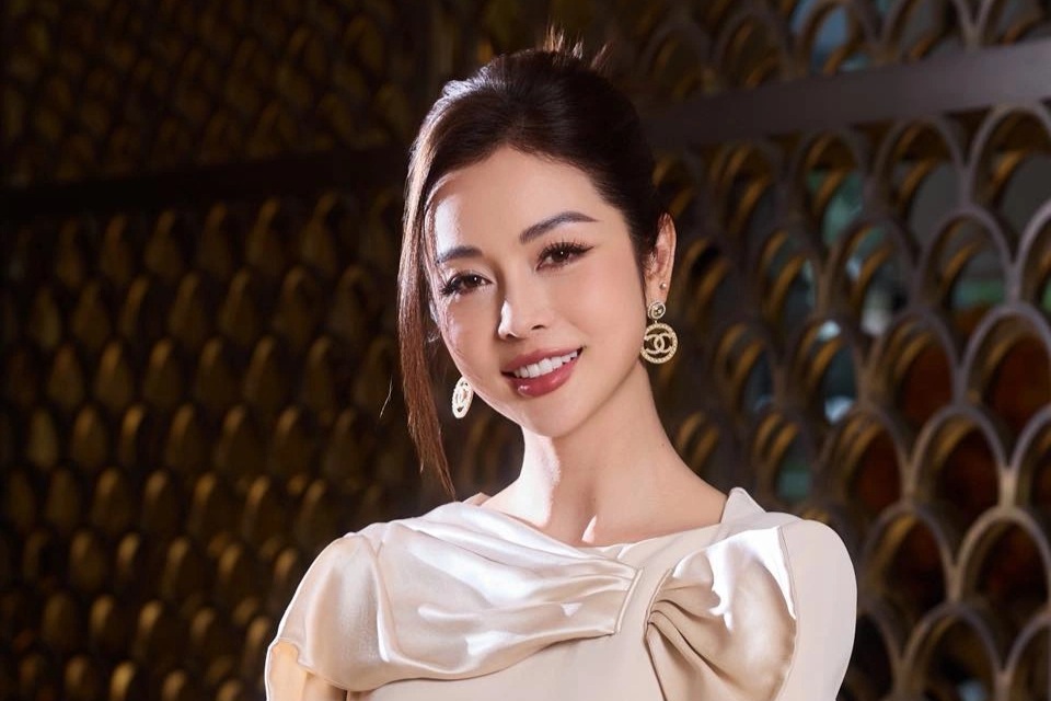 Hoa hậu Jennifer Phạm: "Tôi không sợ thị phi"