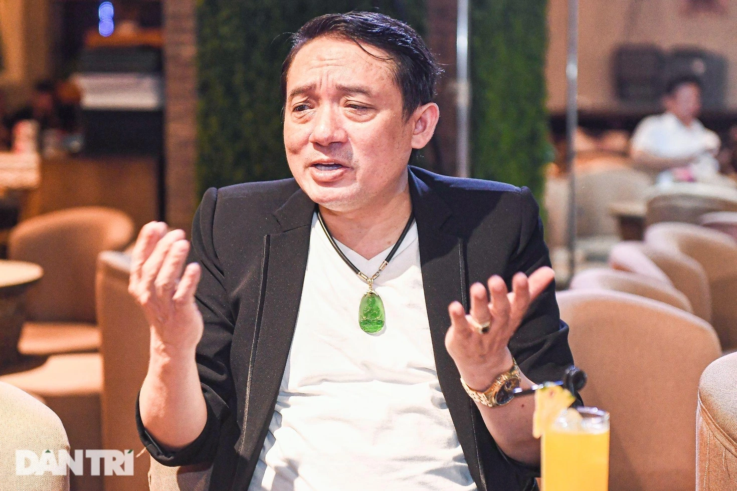 Nghệ sĩ Chiến Thắng phản ứng gì khi bị nói "hết thời"?