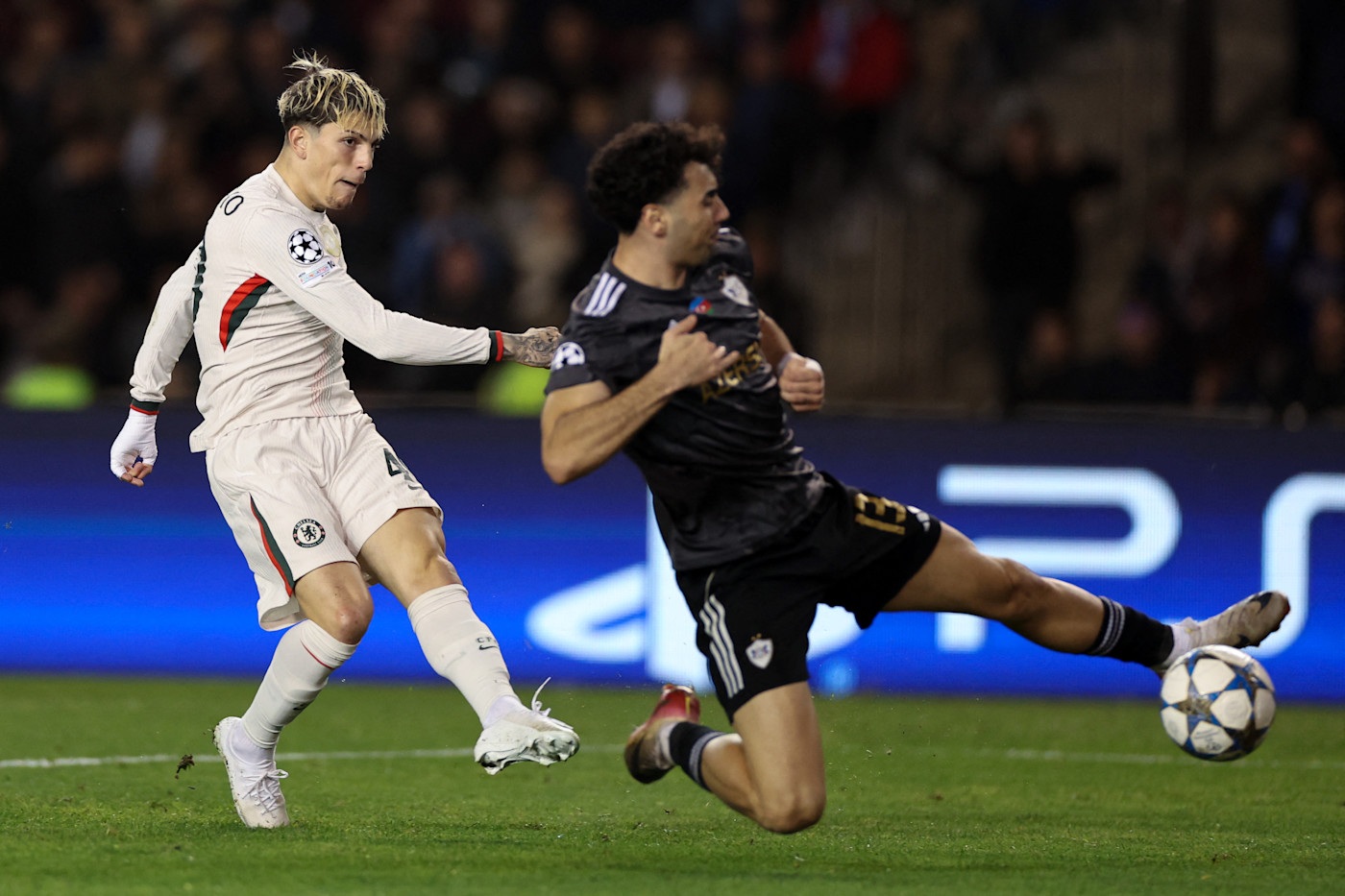 Garnacho ghi bàn, cứu Chelsea thoát khỏi trận thua bẽ mặt