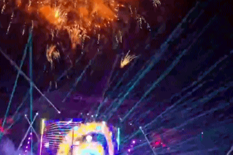 Khán giả quốc tế choáng ngợp trước đêm diễn của G-Dragon tại Việt Nam