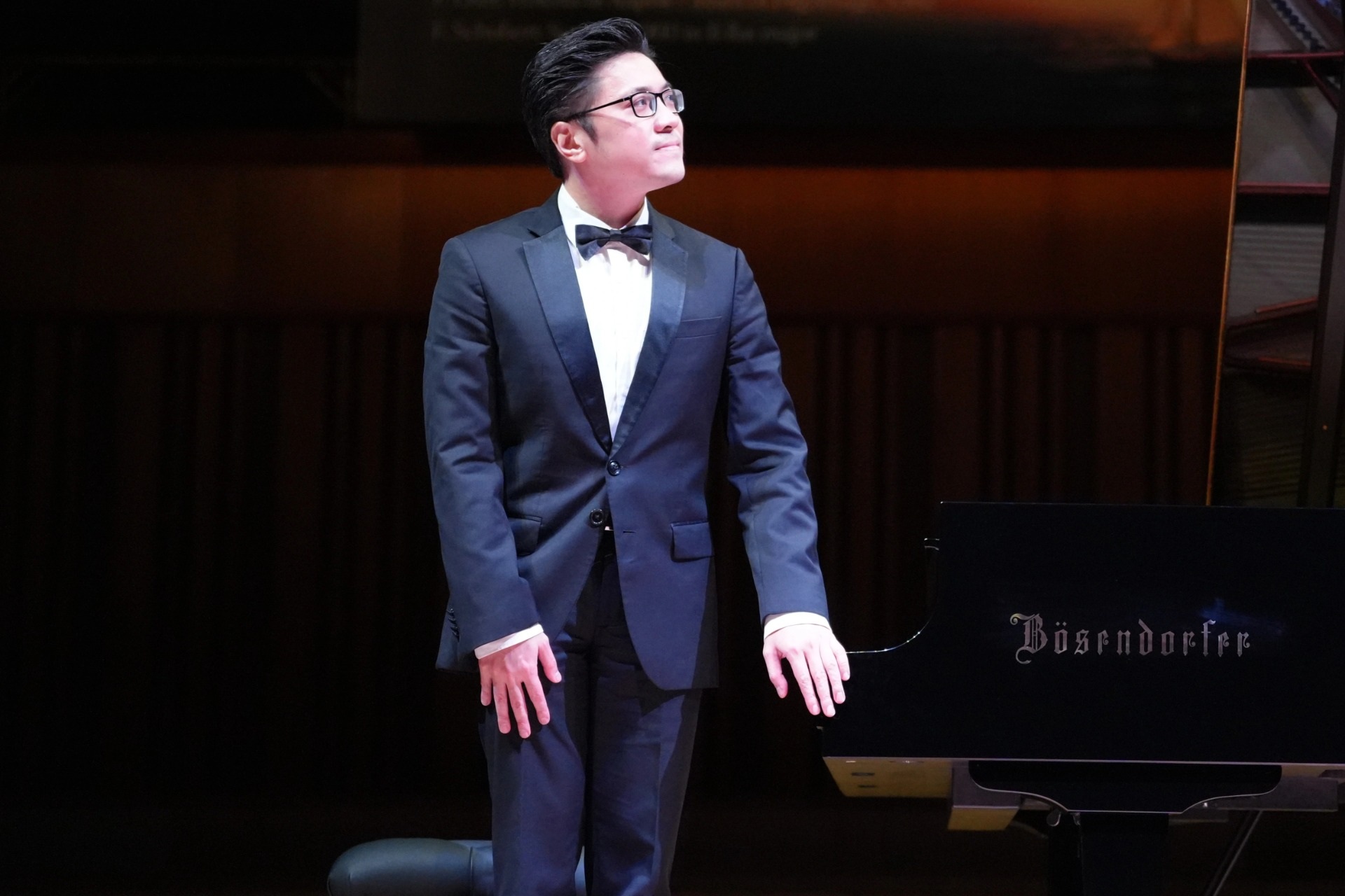 Nghệ sĩ Lưu Hồng Quang độc tấu 3 bản nhạc kinh điển