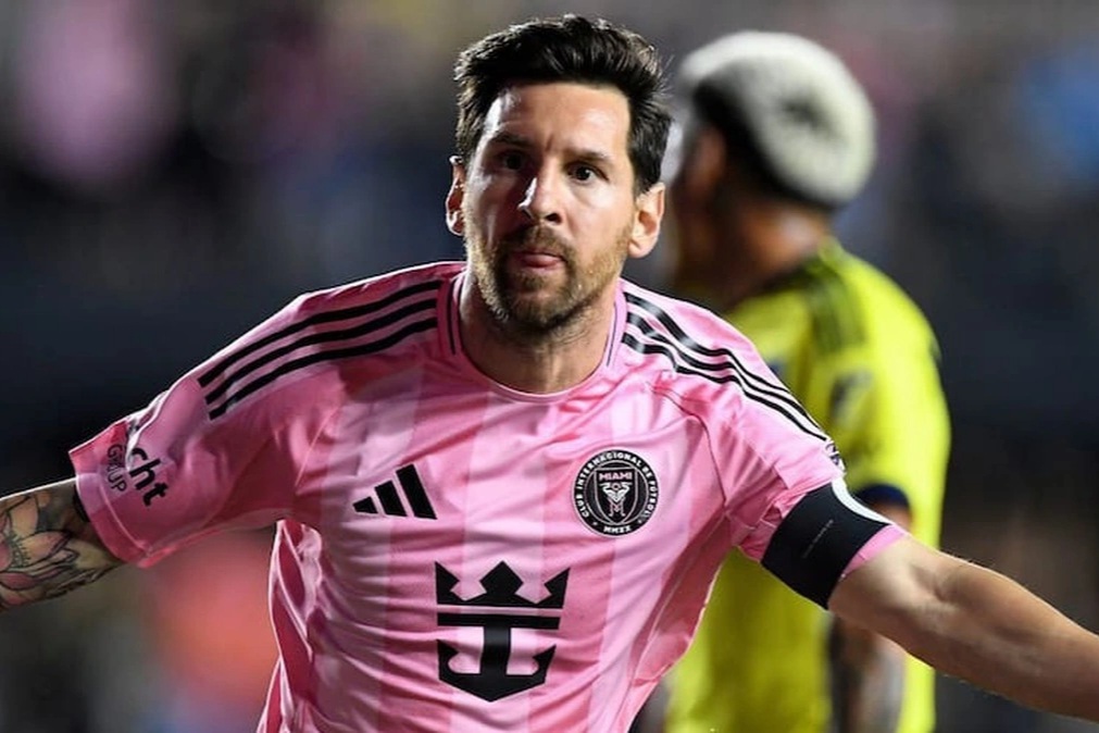 Lionel Messi lập kỷ lục vĩ đại, giúp đội nhà lần đầu vào tứ kết