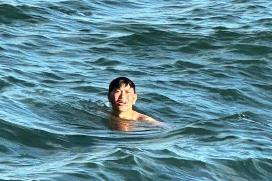 Giấc mơ kỳ lạ khiến người đàn ông trôi dạt 2 ngày trên biển vứt bỏ áo phao