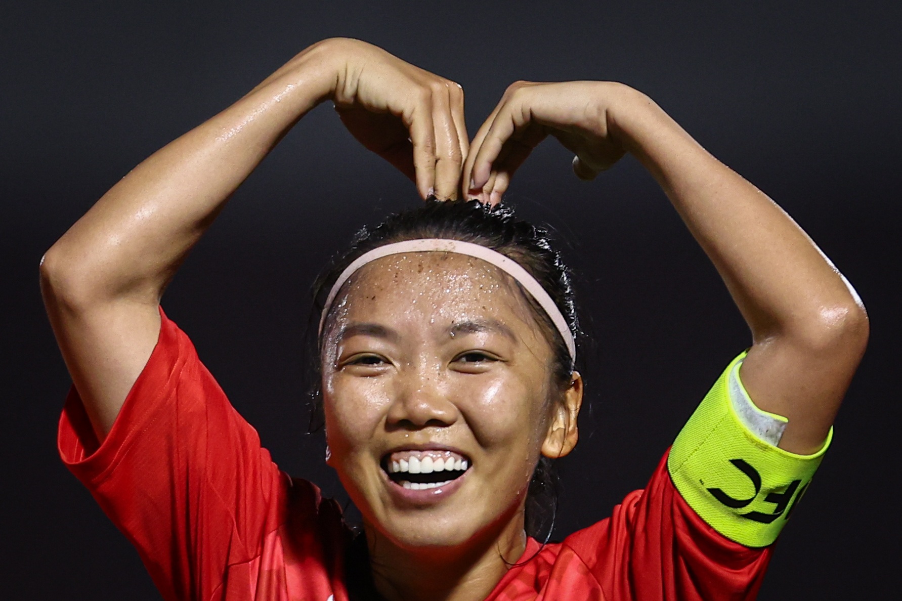 Khoảnh khắc Huỳnh Như sắm vai người hùng ở Cúp C1 châu Á