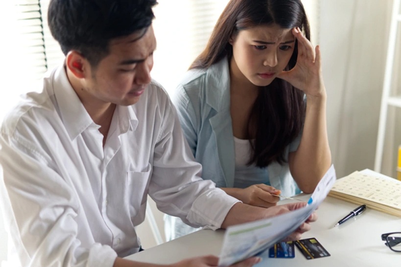 Chán ngấy chồng keo kiệt từng đồng, tôi nào ngờ lại bật khóc xin lỗi anh