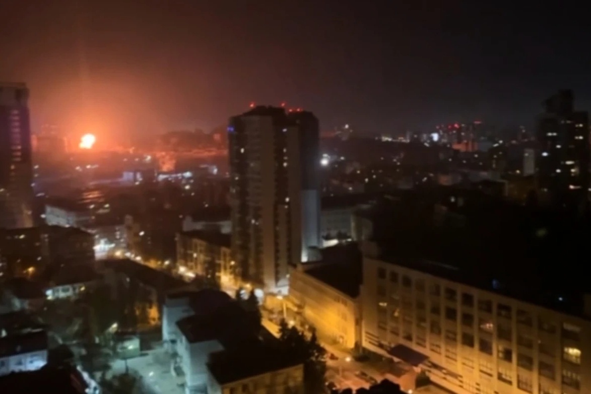 Nga tấn công kết hợp quy mô lớn nhằm vào Kiev