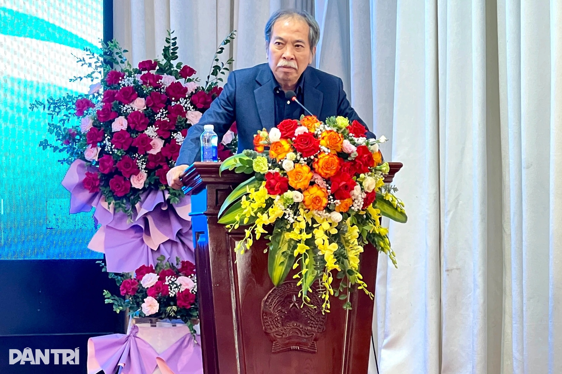 Tiếng nói của những nhà văn trẻ về dòng chảy 50 năm văn học Việt Nam