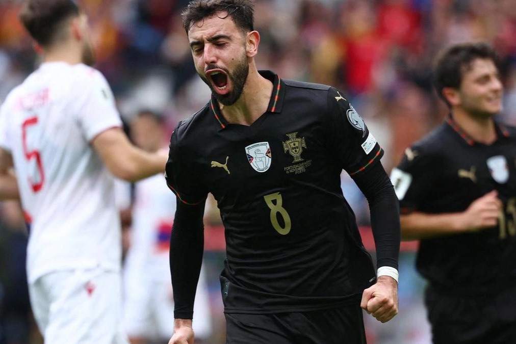 Ronaldo vắng mặt, Fernandes tỏa sáng giúp Bồ Đào Nha dự World Cup 2026