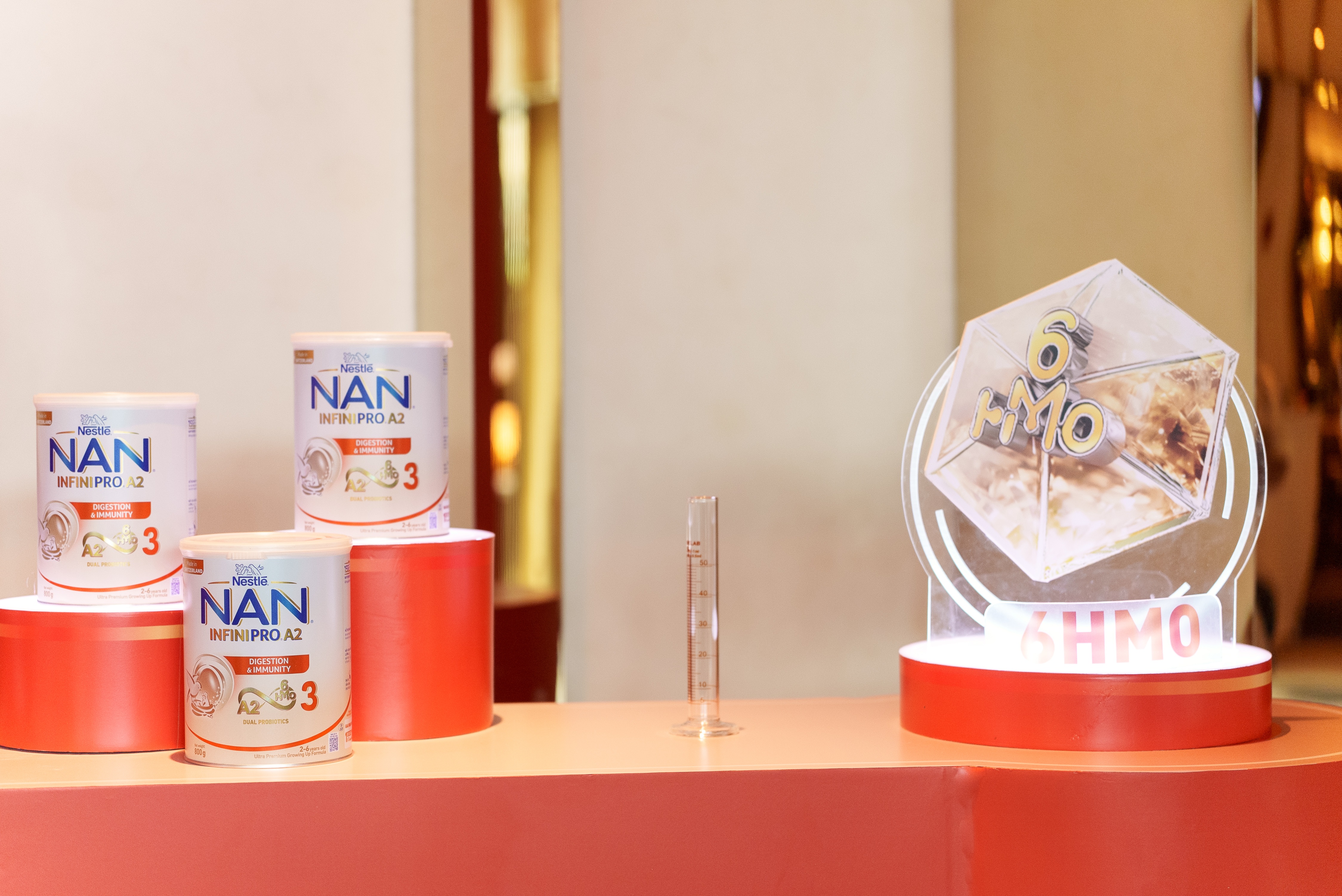 NAN INFINIPRO A2 bước 3: Công thức cải tiến giúp bé tăng đề kháng, tiêu hóa tốt