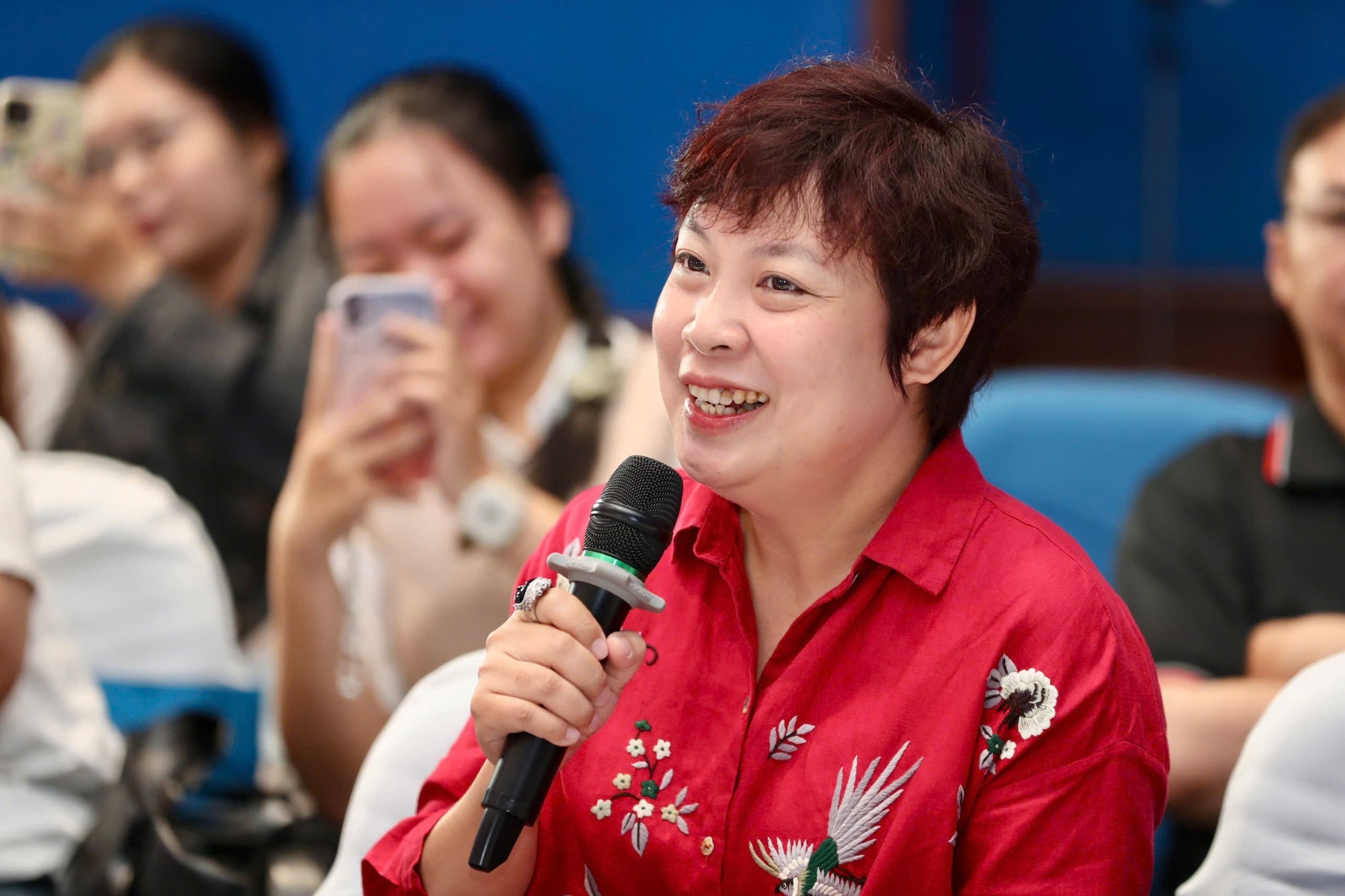 Thành công của "Mưa đỏ" và bài học về điểm rơi trong công nghiệp văn hóa