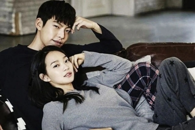 Thêm một cặp tình nhân “chị - em” nổi tiếng xứ Hàn chuẩn bị kết hôn