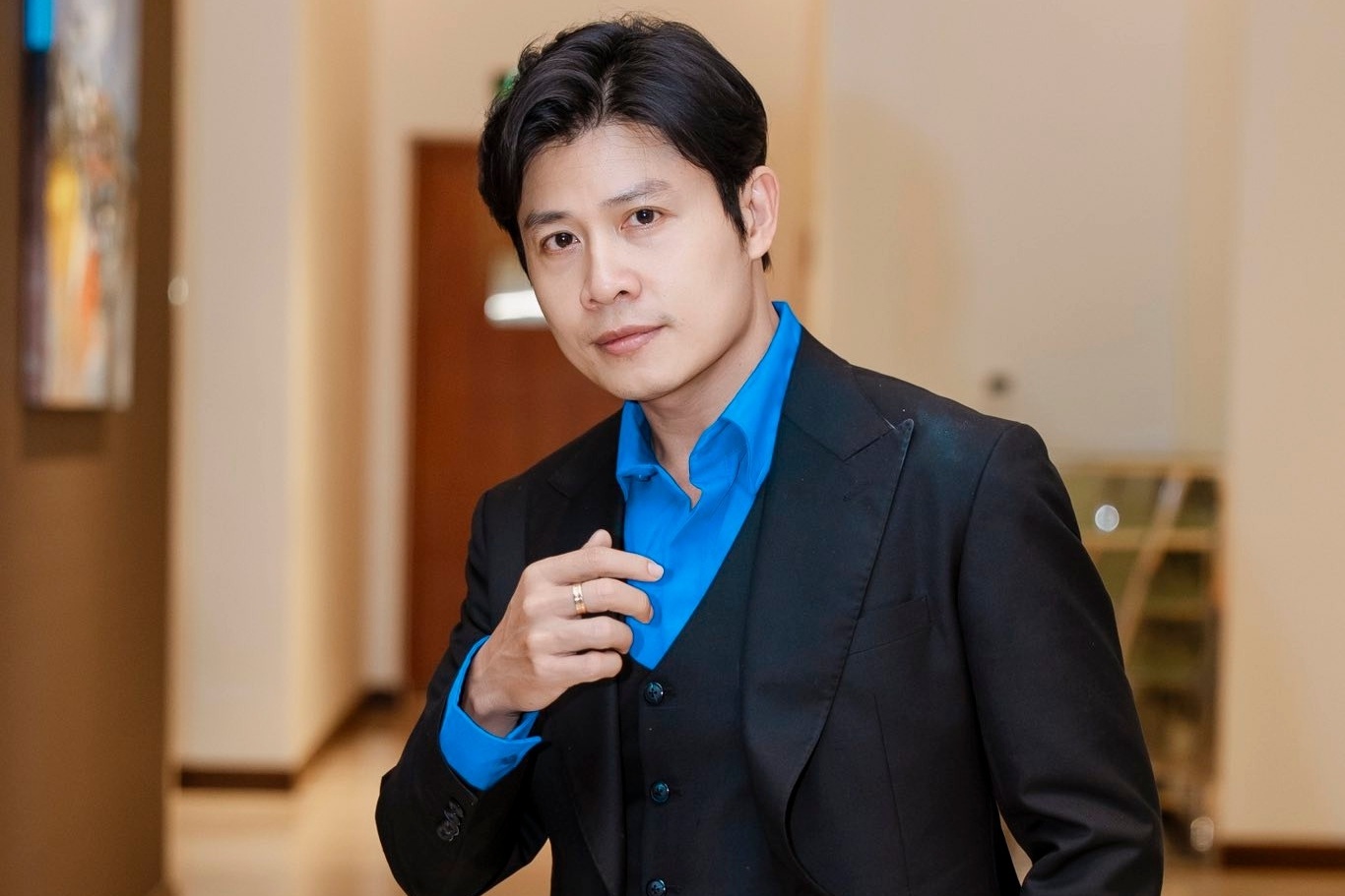 Nguyễn Văn Chung học đại học tuổi 42: "Tôi chấp nhận hy sinh show diễn"