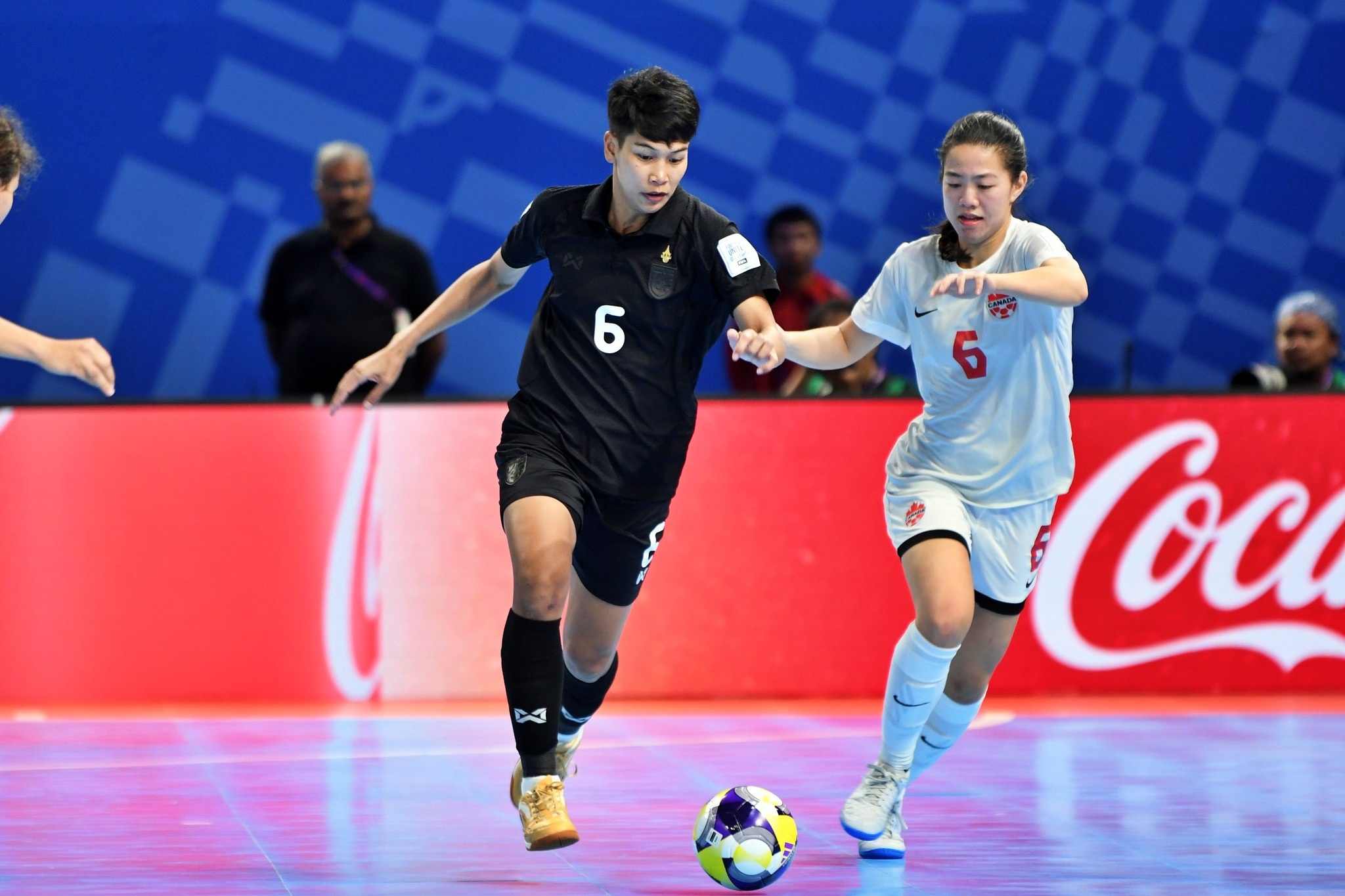 Đội tuyển futsal nữ Thái Lan có chiến thắng lịch sử tại World Cup