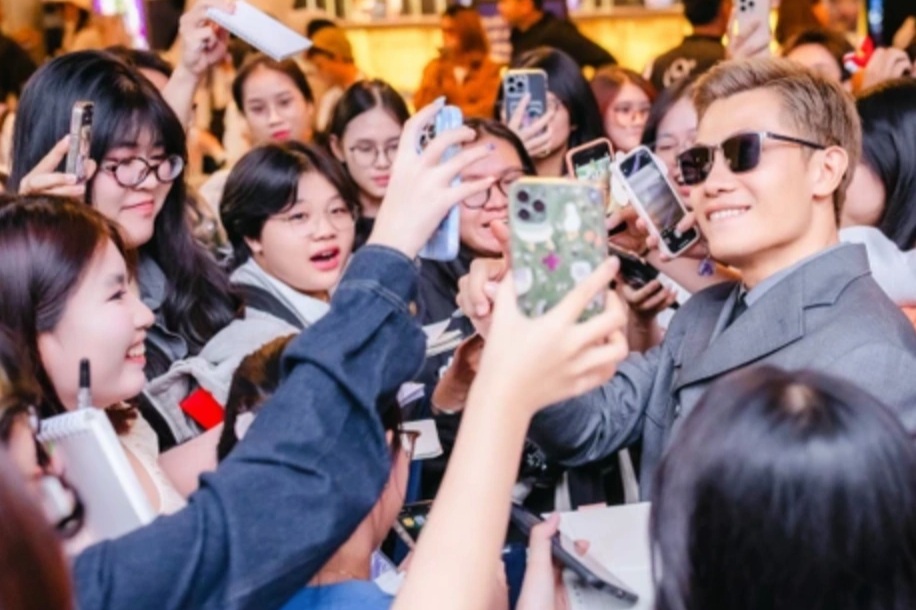 Diễn viên Phương Nam nói gì về vai Tạ làm lu mờ vai chính phim "Mưa đỏ"?