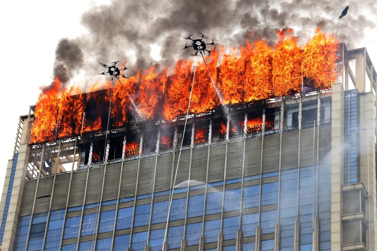 Biện pháp nào giúp các tòa nhà Trung Quốc tránh vụ cháy như ở Hong Kong?