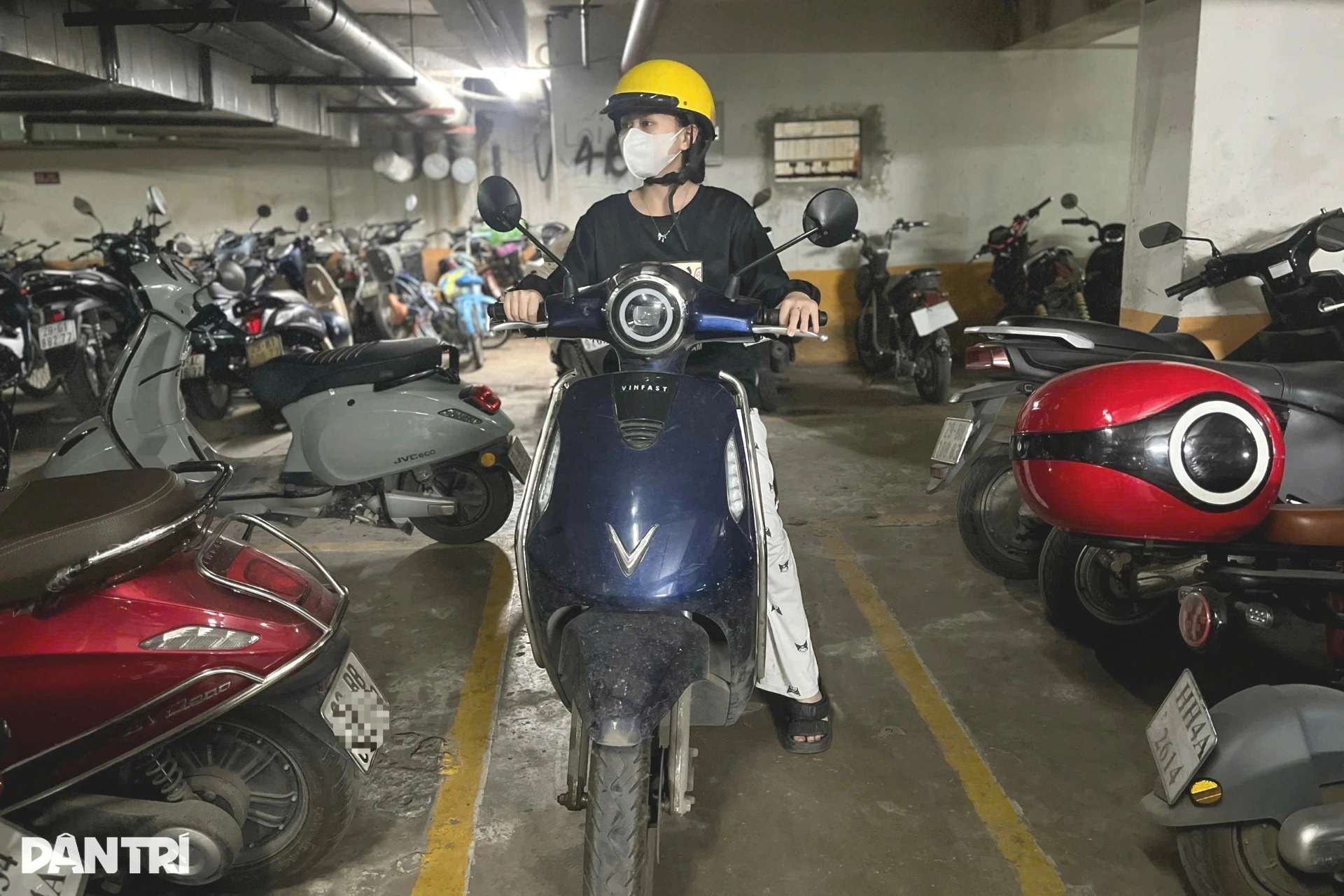 Vụ cấm gửi xe điện: Chung cư HH Linh Đàm rơi vào thế tiến thoái lưỡng nan