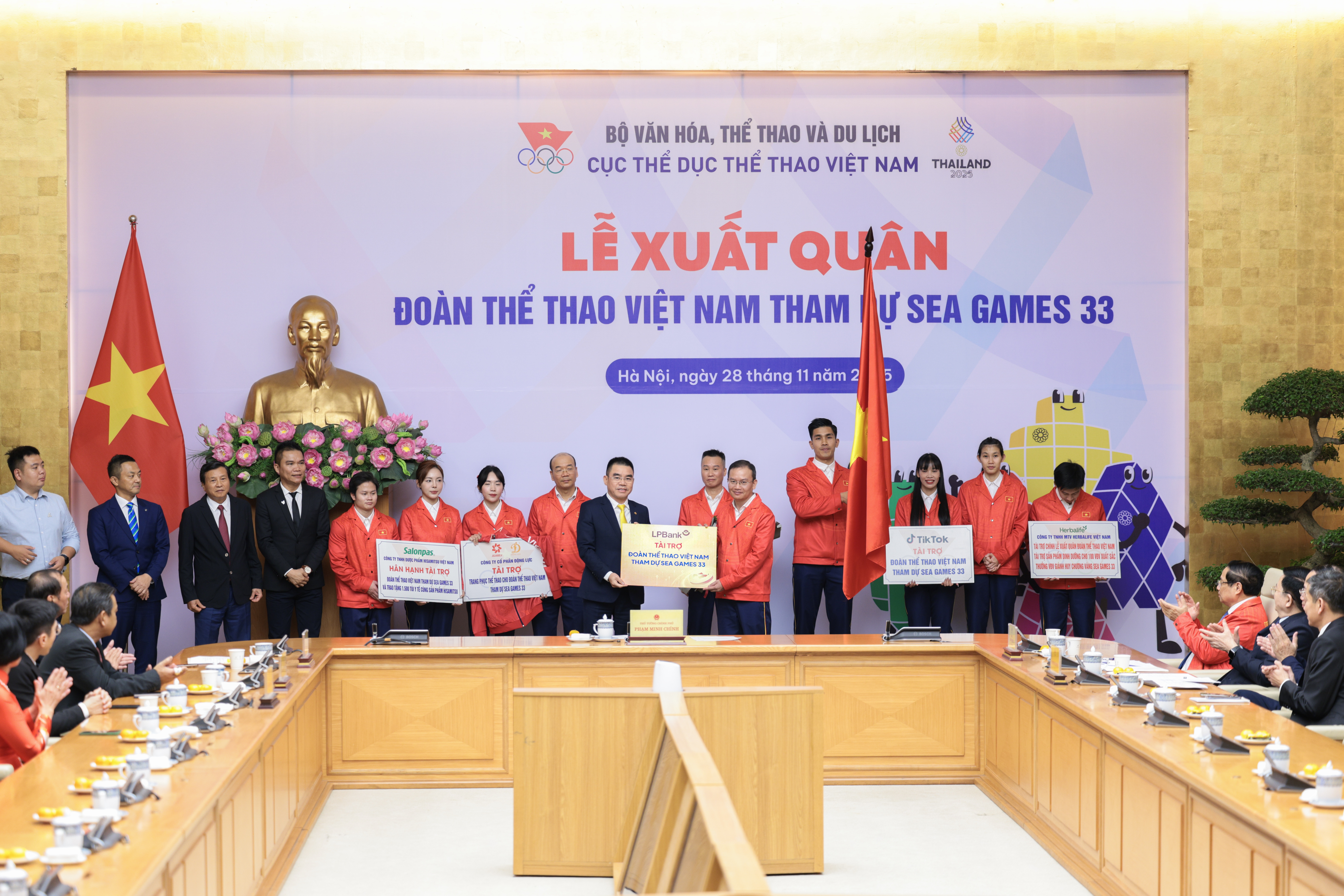 LPBank đồng hành đoàn thể thao Việt Nam chinh phục "giấc mơ vàng" tại SEA Games 33