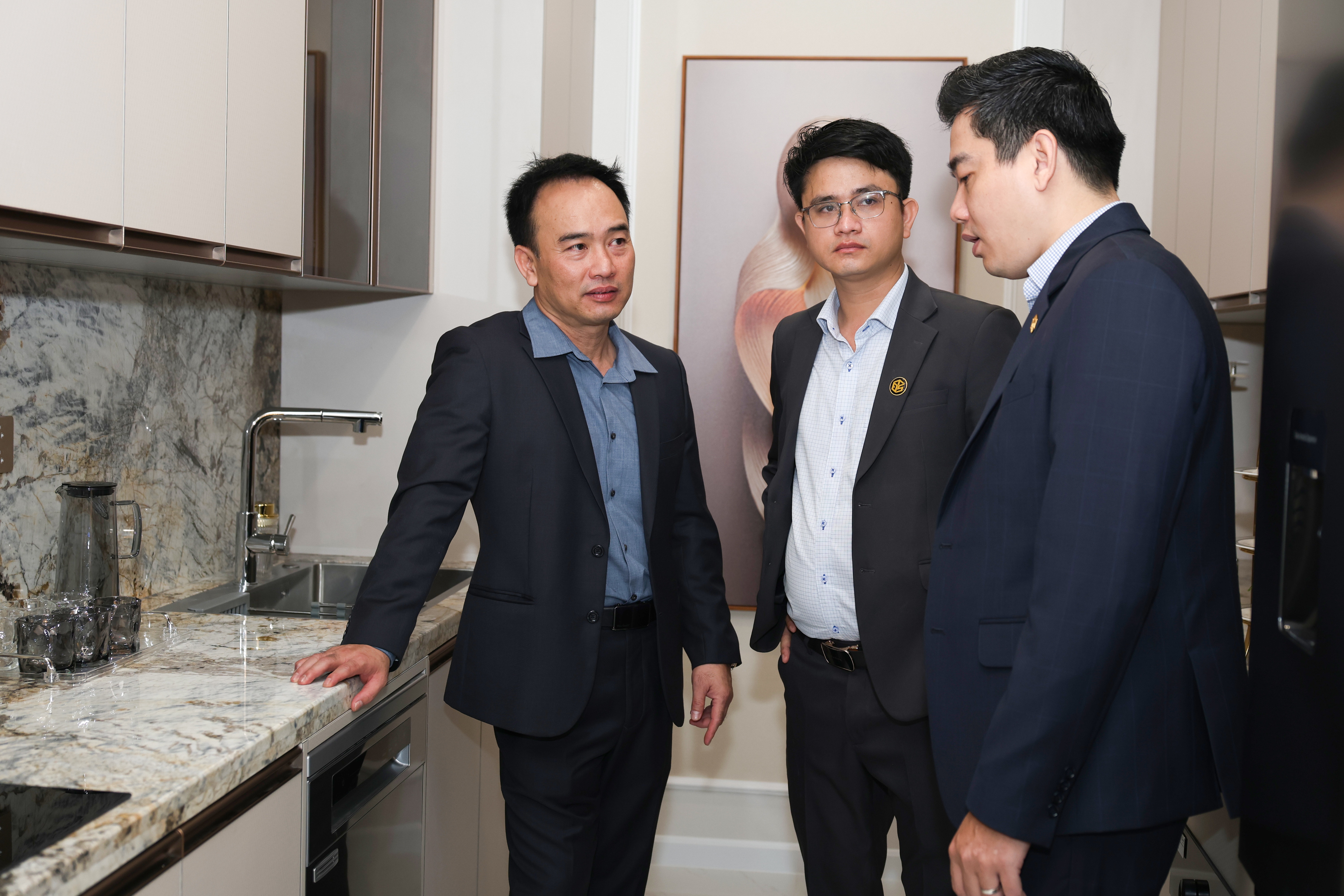 Ava Center khai trương nhà mẫu