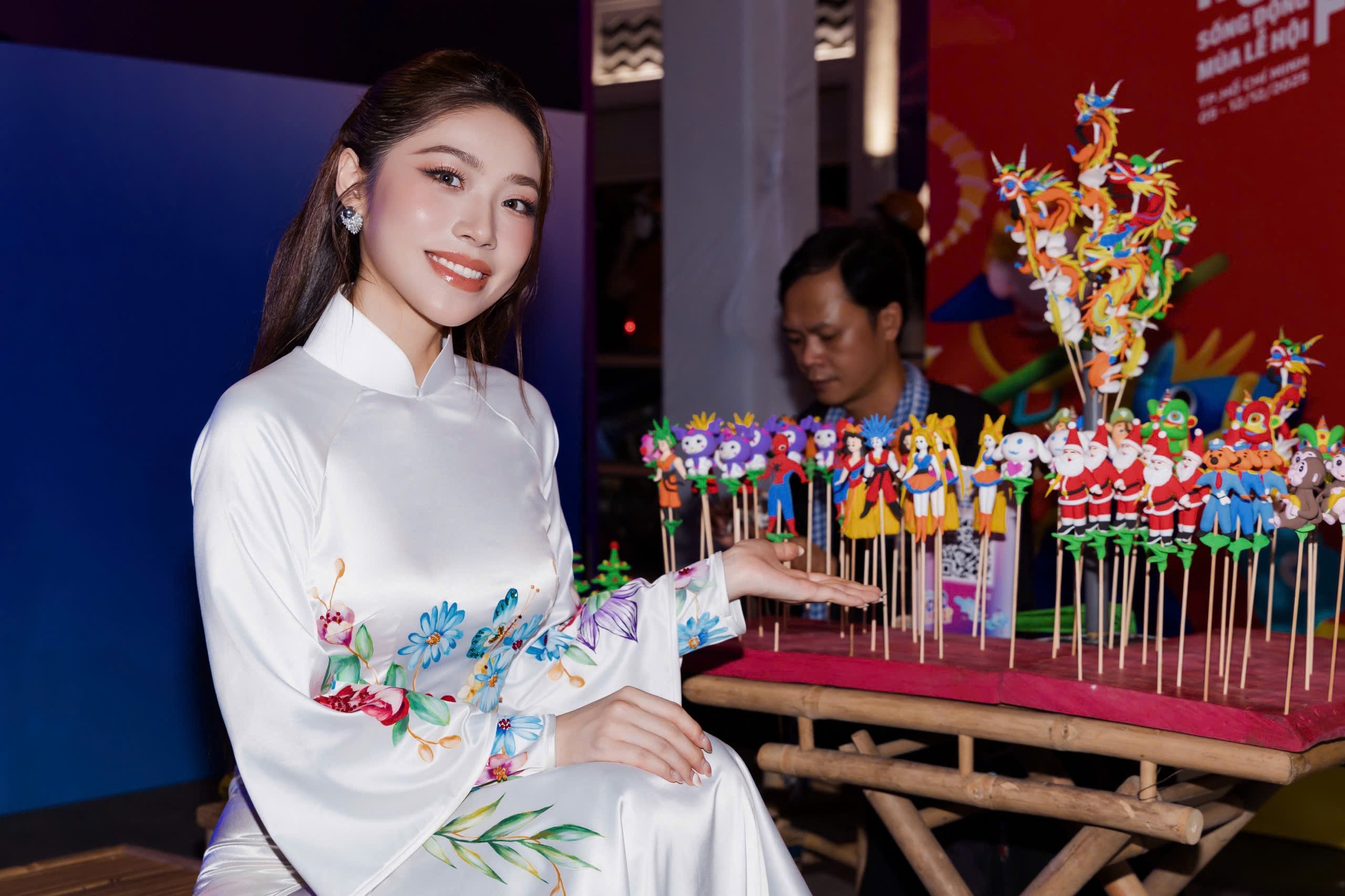 Hoa hậu thông thạo 4 thứ tiếng trở thành đại sứ Tuần lễ Du lịch TPHCM 2025