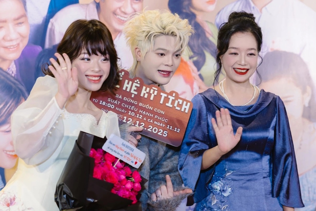 NSƯT Chiều Xuân bật khóc khi xem phim của con gái út Hồng Khanh