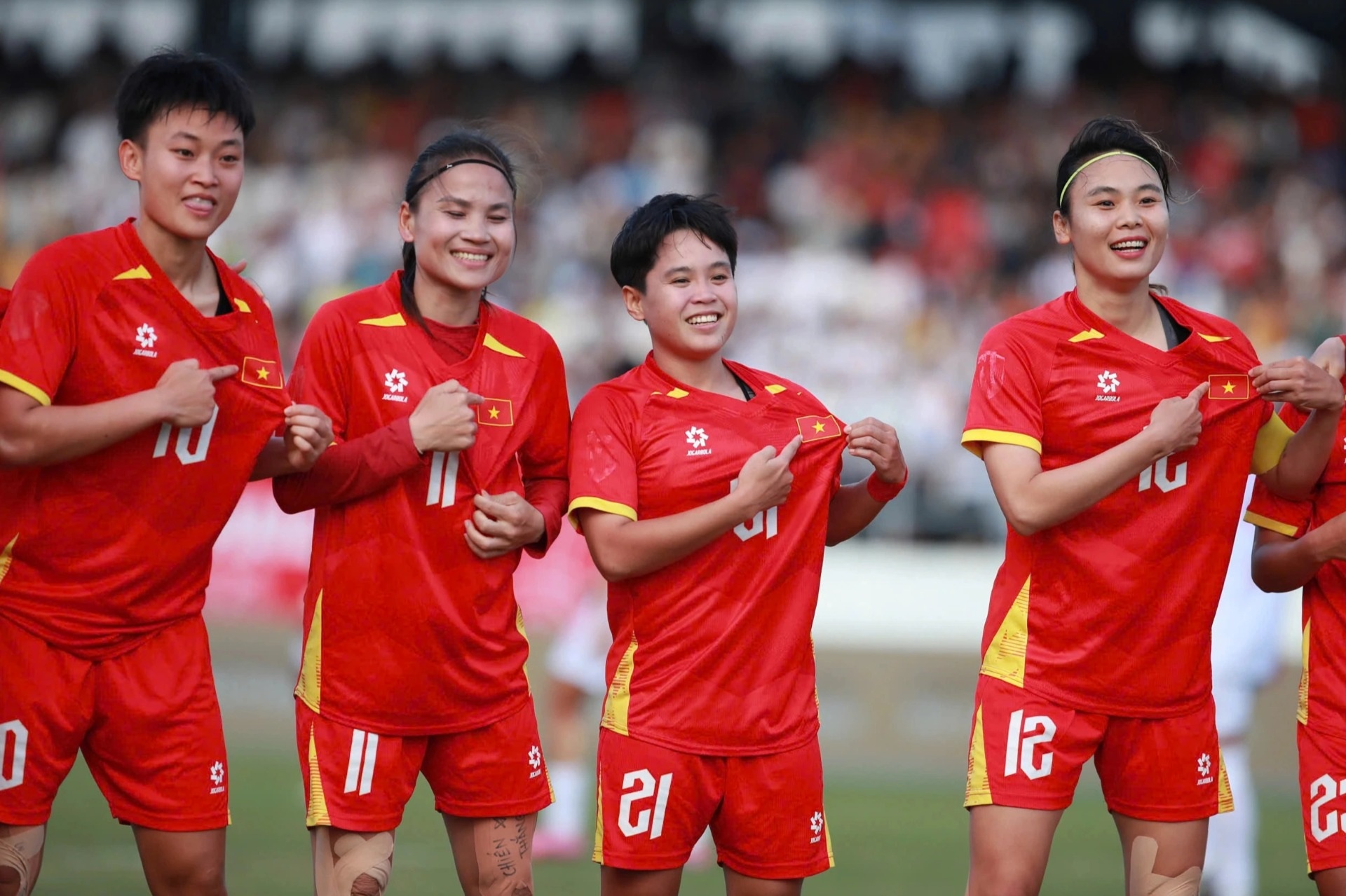 Nhật ký SEA Games 33 ngày 14/12: Bóng đá nữ đối đầu Indonesia