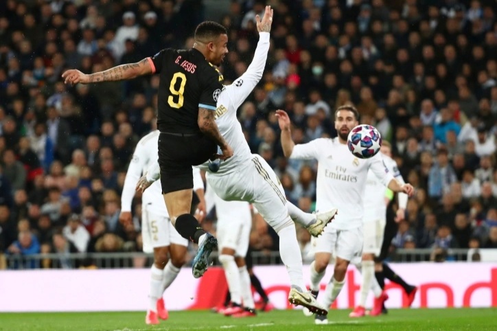 Gục ngã trước Man City, Real Madrid rơi vào khủng hoảng