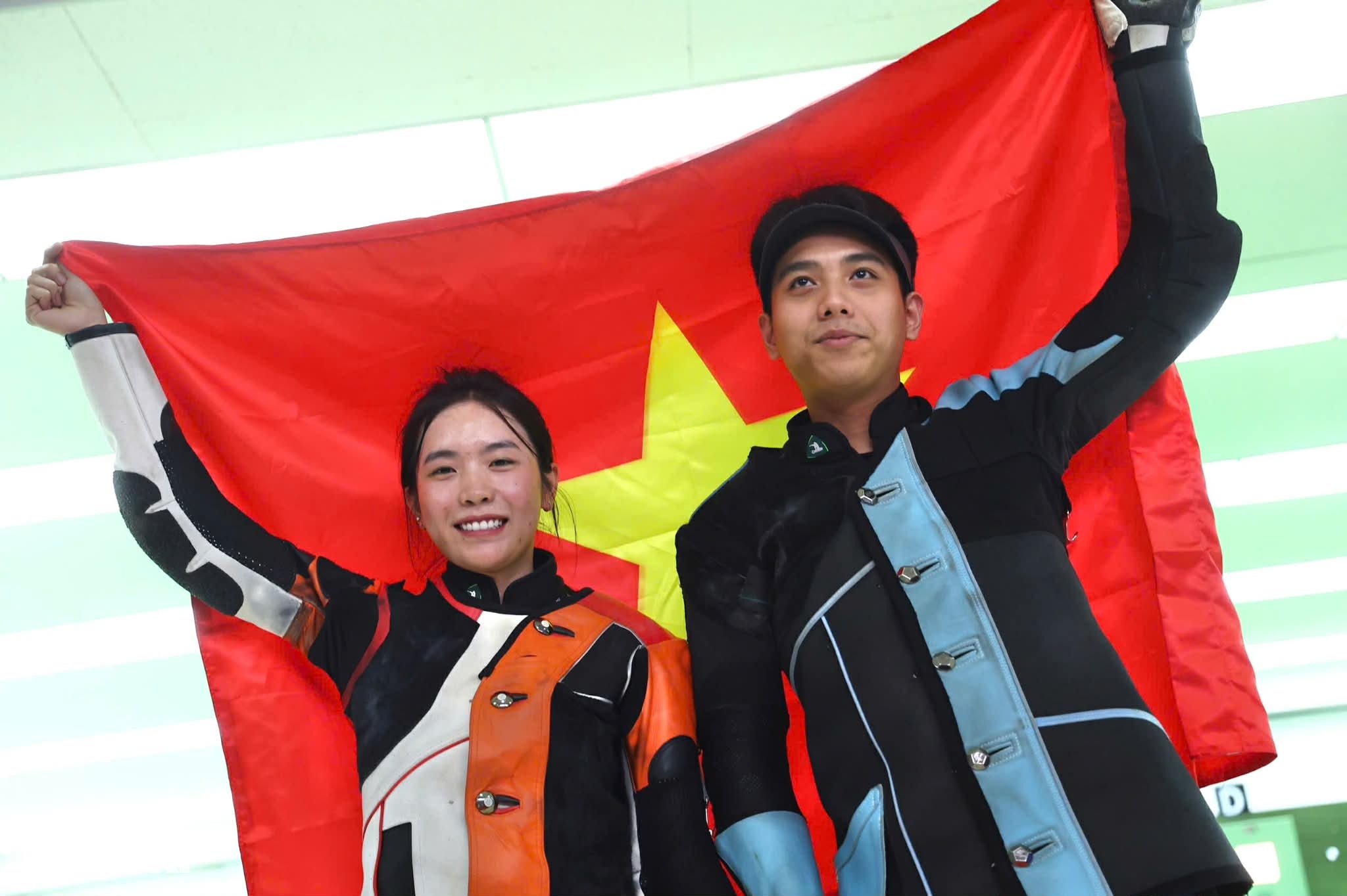 Mộng Tuyền, Tâm Quang chia sẻ cảm xúc sau tấm HCV bắn súng SEA Games 33