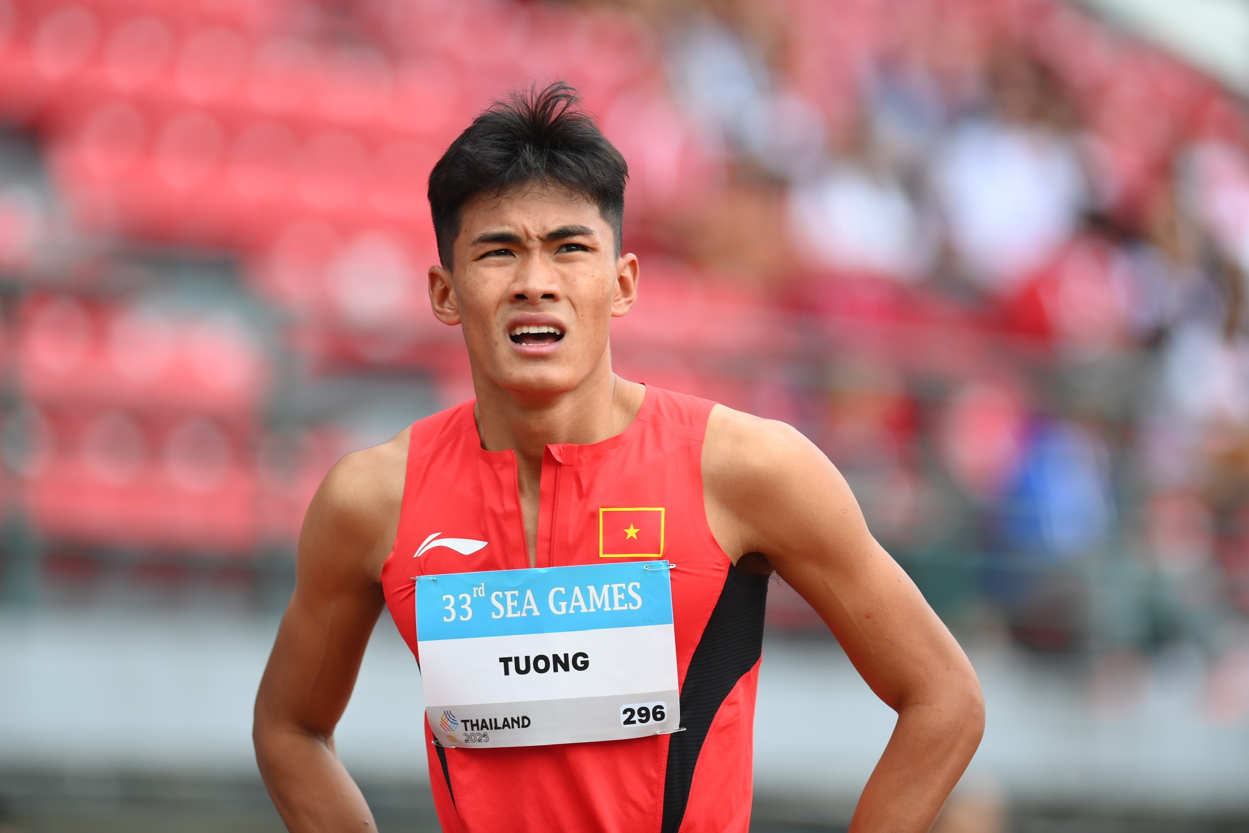 Nhật ký SEA Games 33 ngày 12/12: Bơi, karate, điền kinh gây ấn tượng