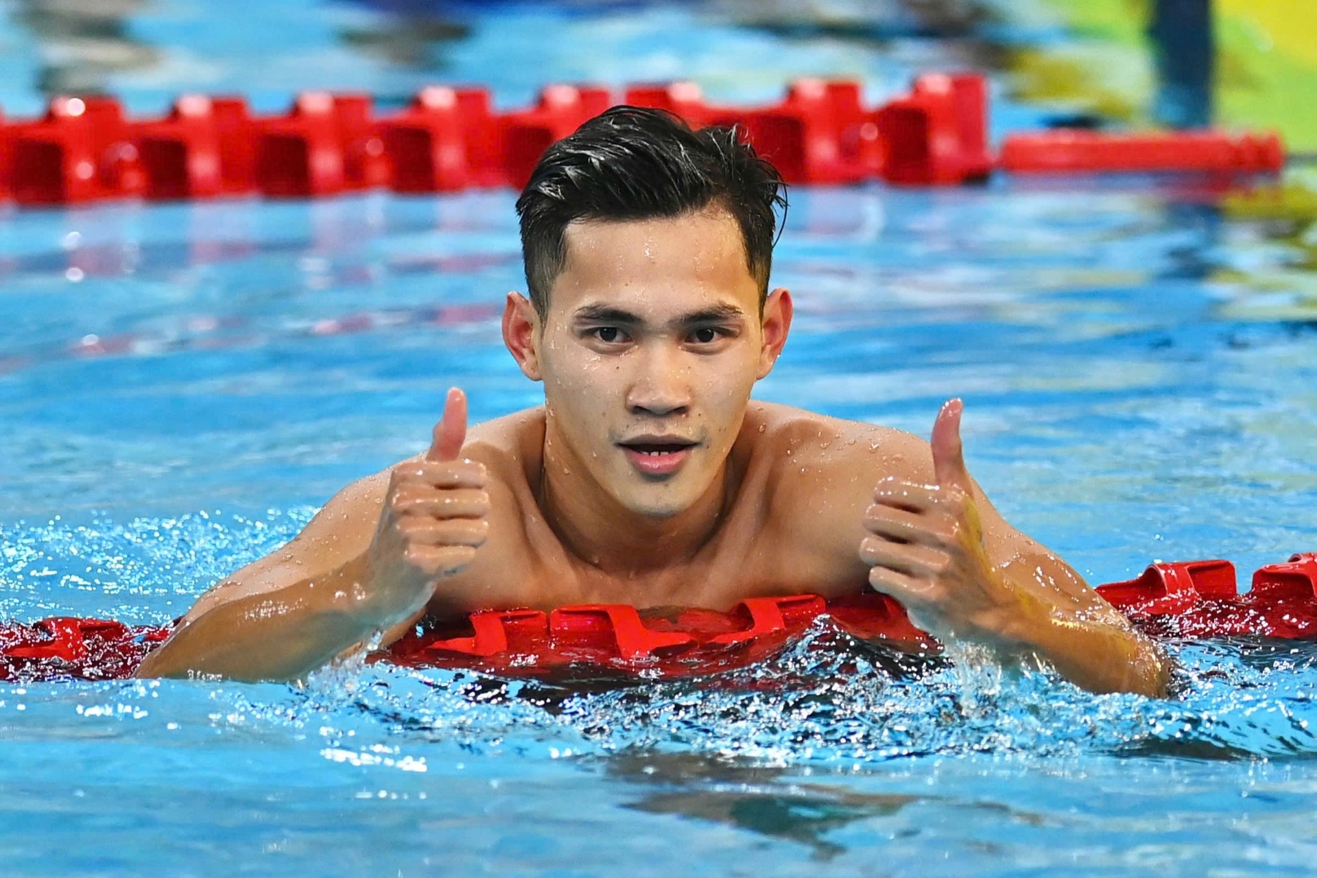 Nhật ký SEA Games 33 ngày 14/12: Thanh Bảo giành HCV 200m bơi ếch