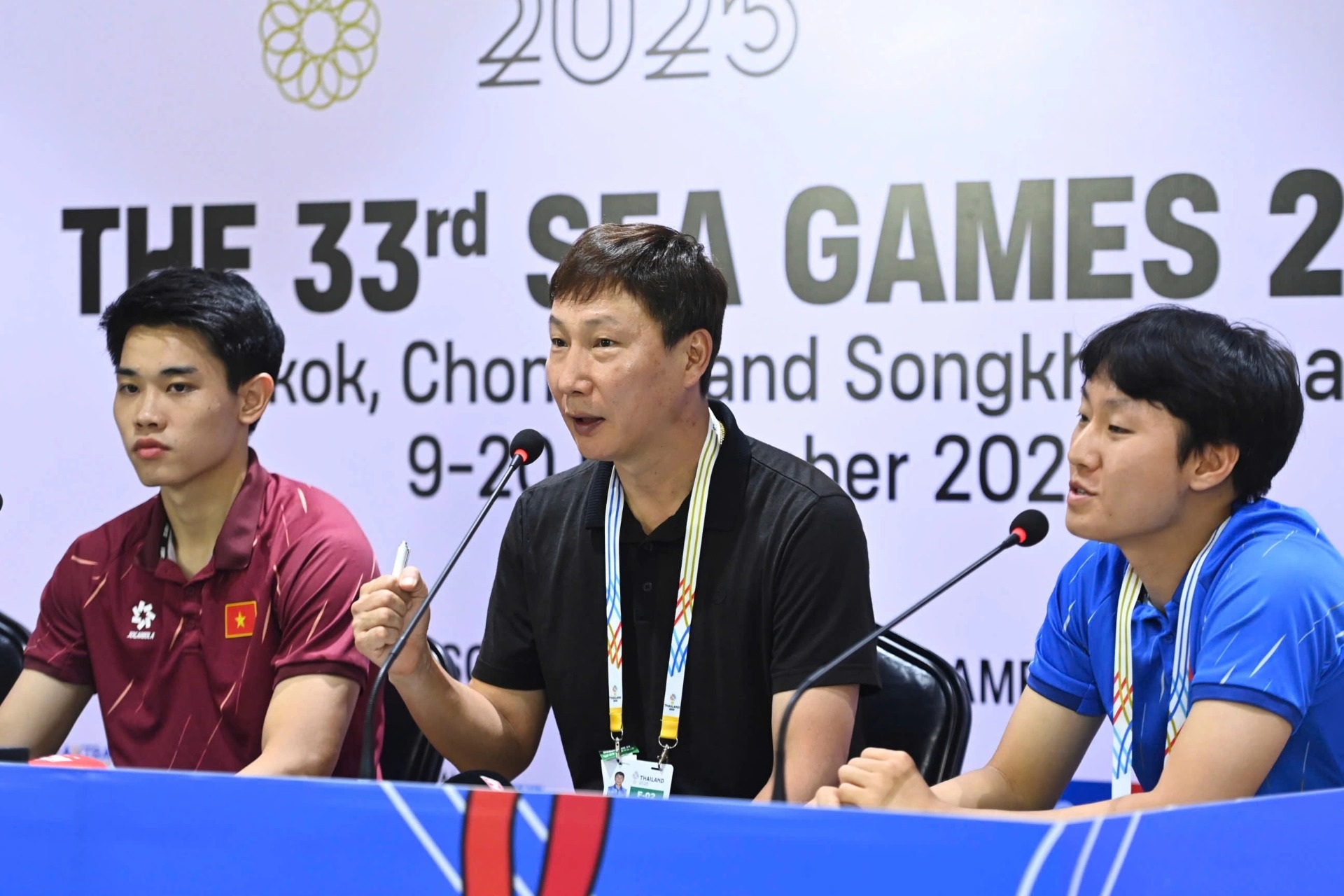 HLV Kim Sang Sik: "Chúng tôi sẵn sàng để vô địch SEA Games"