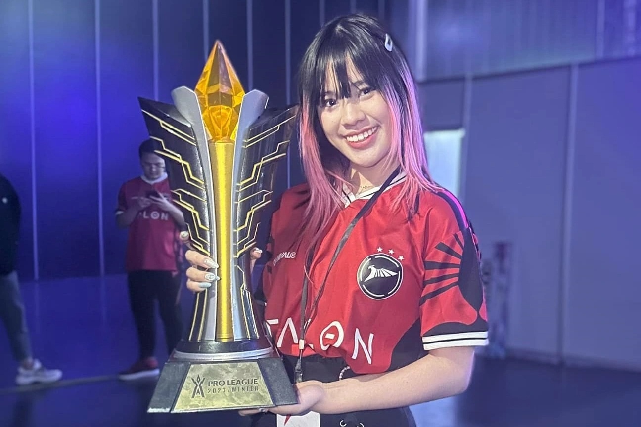 Đội trưởng esport Thái Lan kể lại về hành động bất thường của Tokyogurl