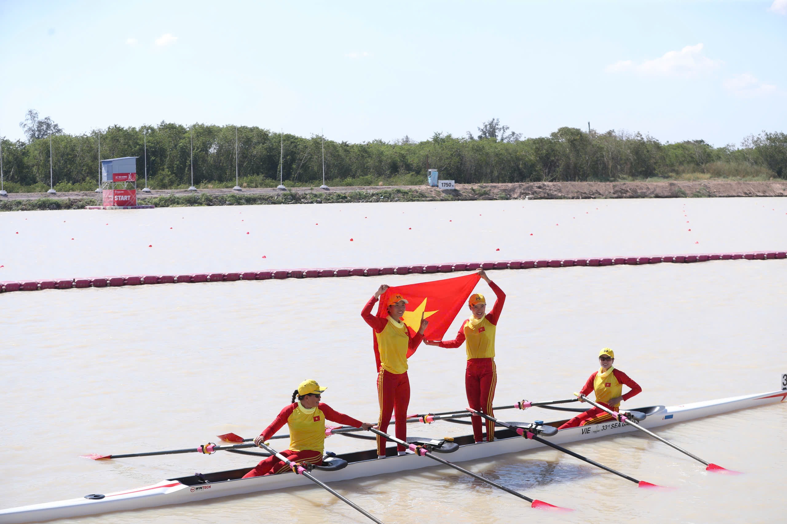 Nhật ký SEA Games 33 ngày 17/12: Rowing liên tiếp giành 3 HCV