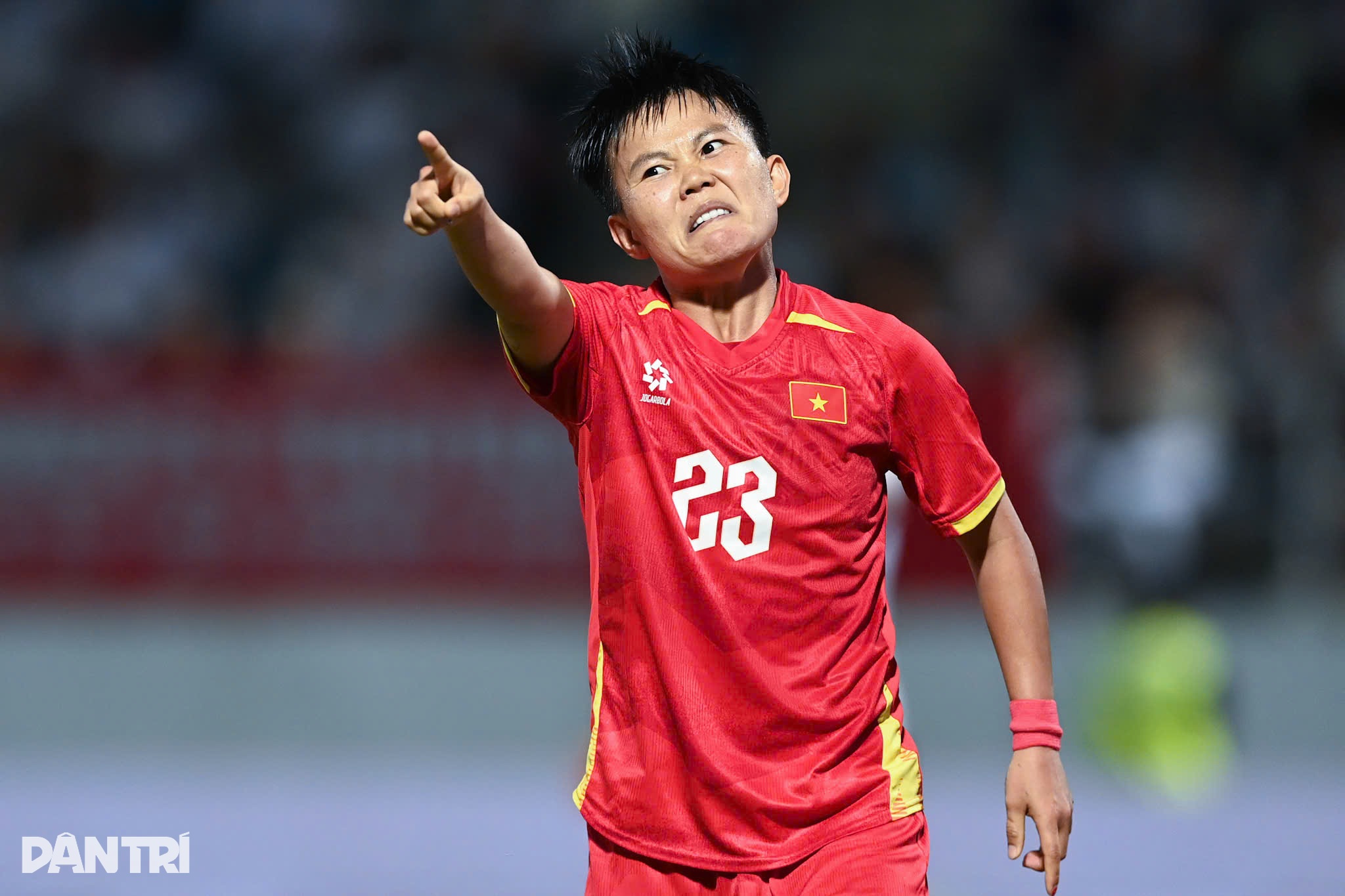 Tuyển nữ Việt Nam 0-0 Philippines (hiệp 1): Bích Thùy mất oan bàn thắng