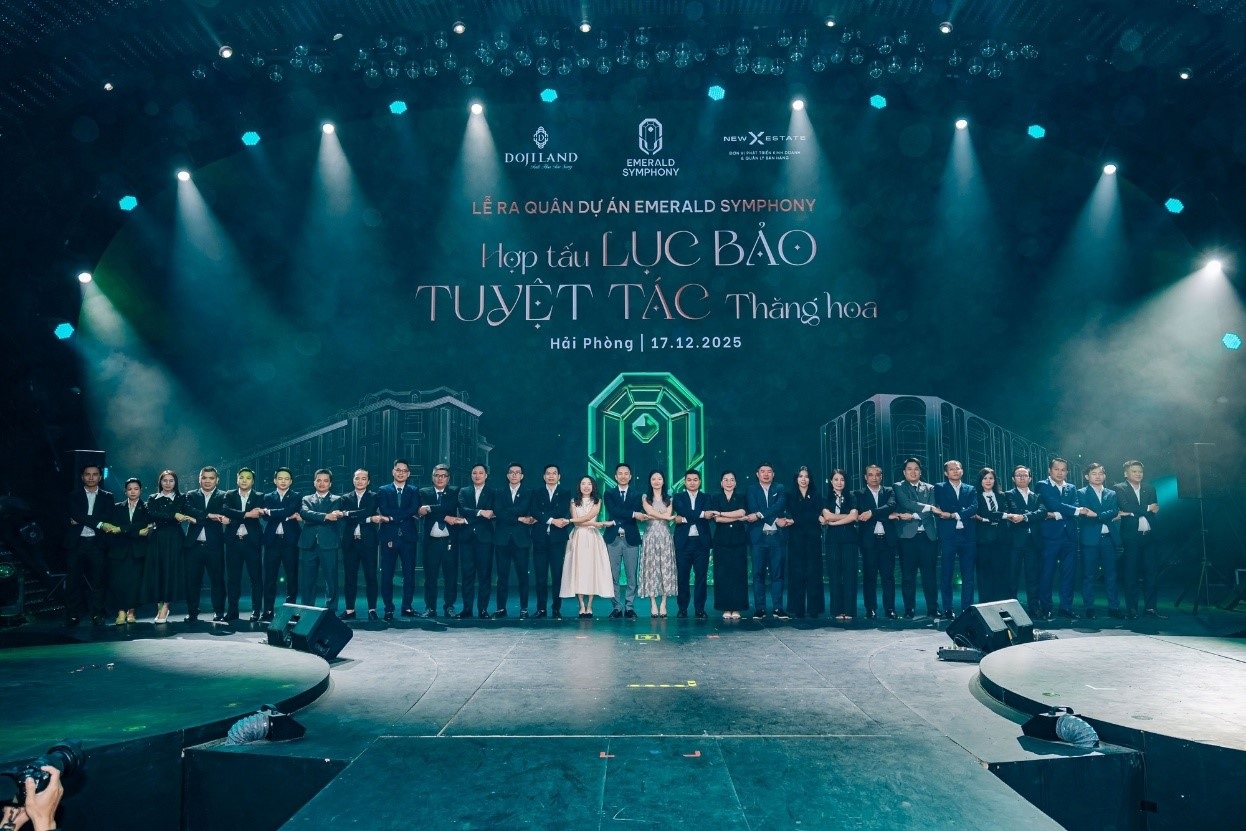 Hơn 1.200 người tham gia lễ ra mắt dự án Emerald Symphony