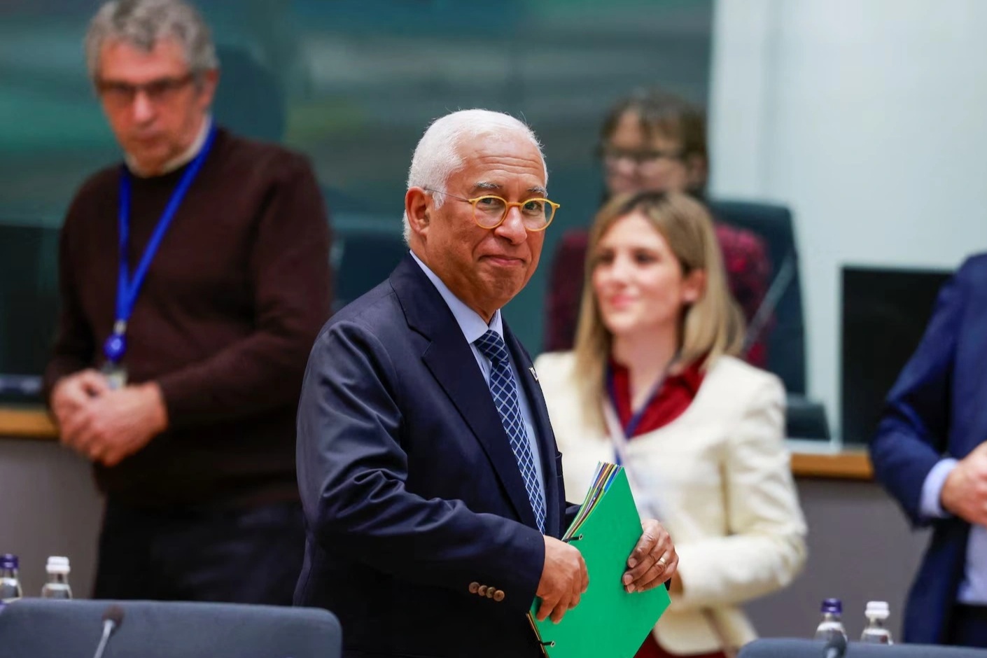 EU họp thâu đêm, quyết định không dùng tài sản Nga để tài trợ cho Ukraine