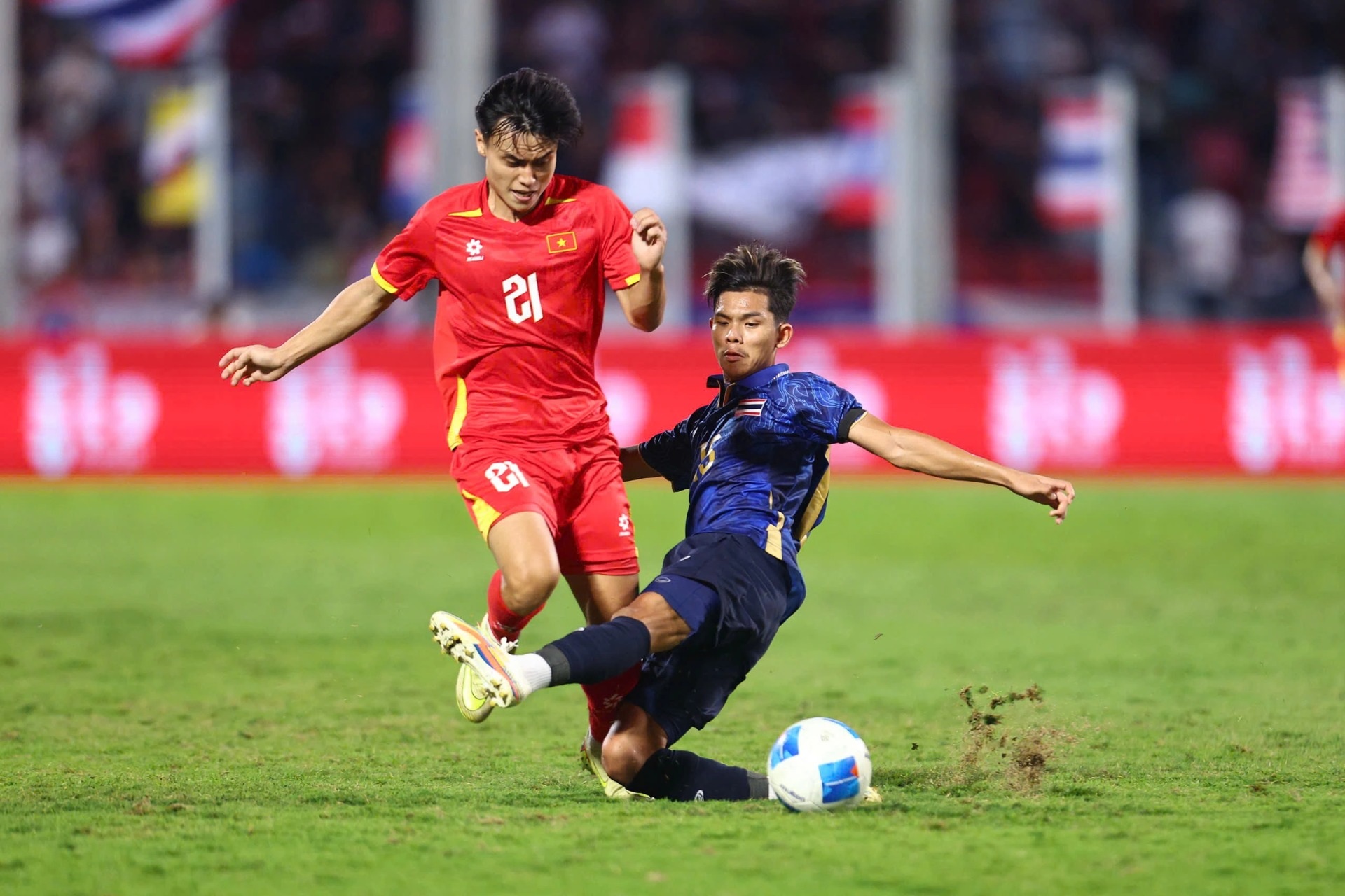 U22 Việt Nam khiến bóng đá Thái Lan đón loạt kỷ lục buồn sau 50 năm