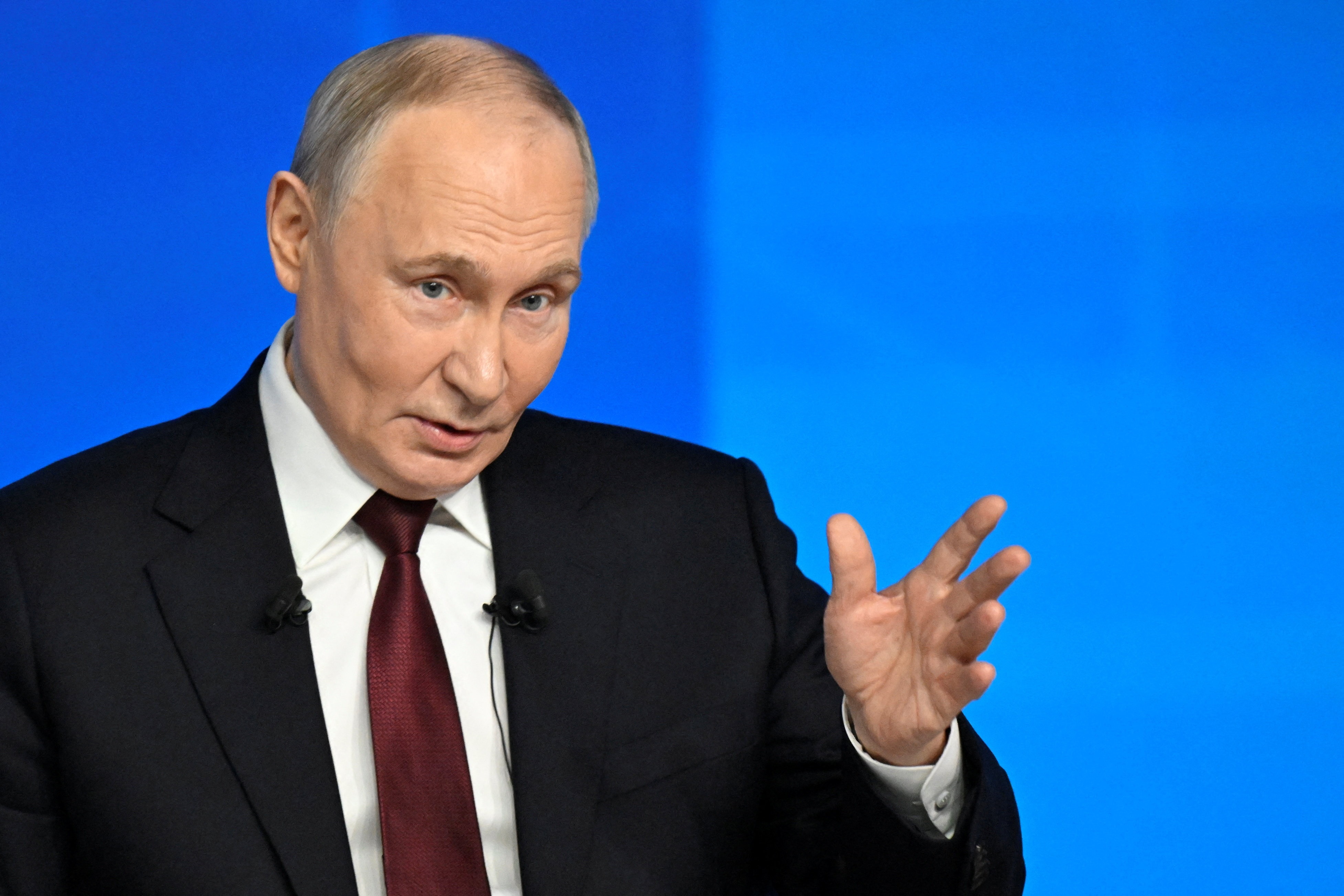 Tổng thống Putin cảnh báo đanh thép vụ UAV đánh trúng tòa nhà Romania