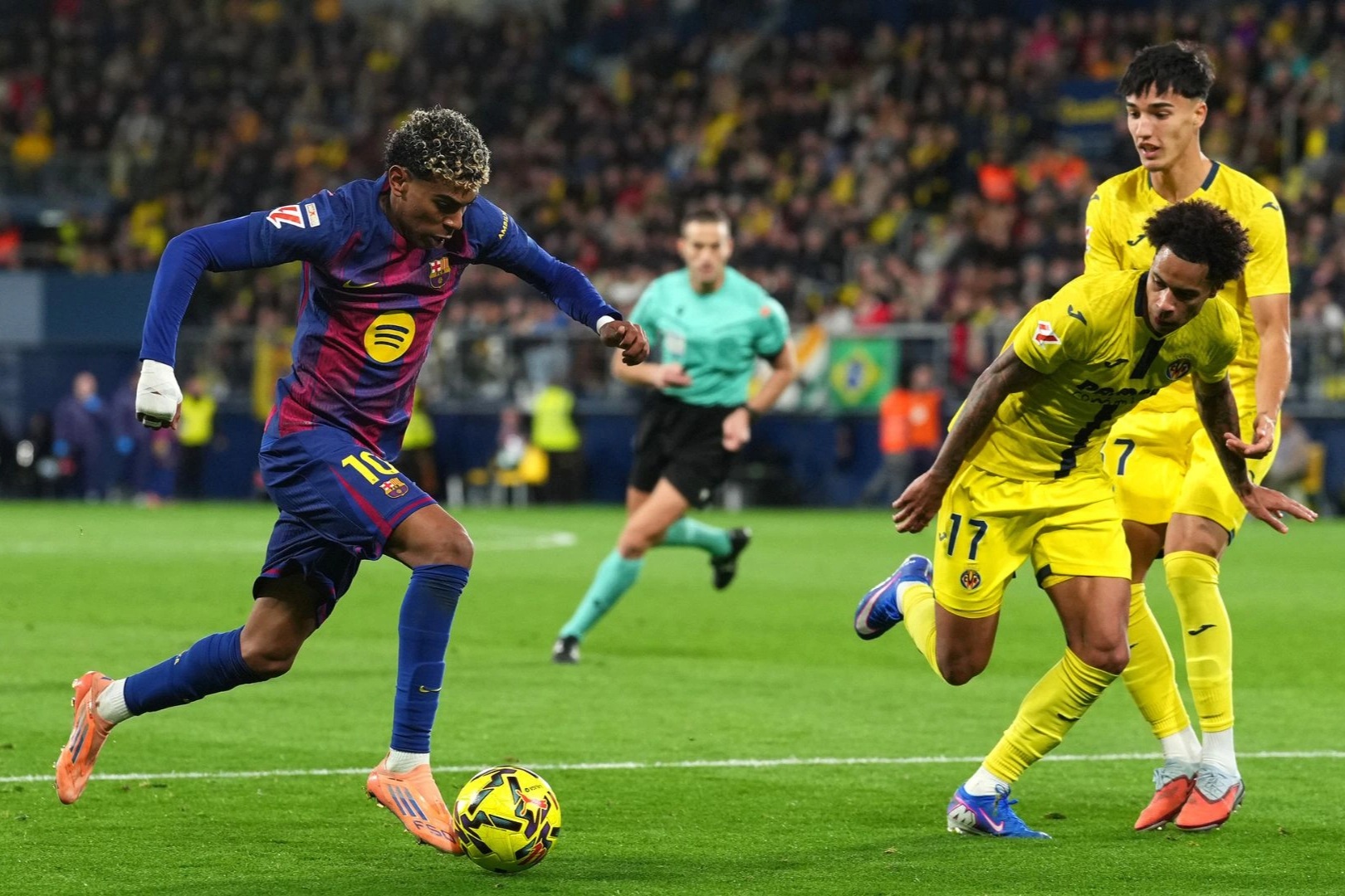 Lamine Yamal tỏa sáng, Barcelona vô địch lượt đi La Liga