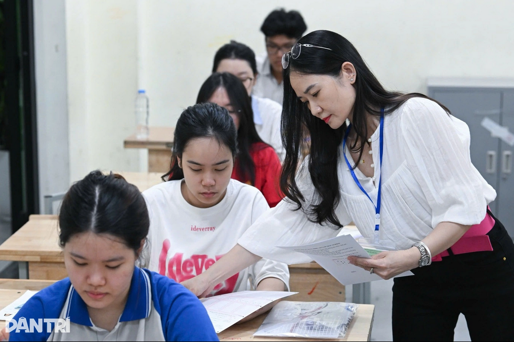 Bố trí biên chế giáo viên theo hướng giảm hưởng lương ngân sách